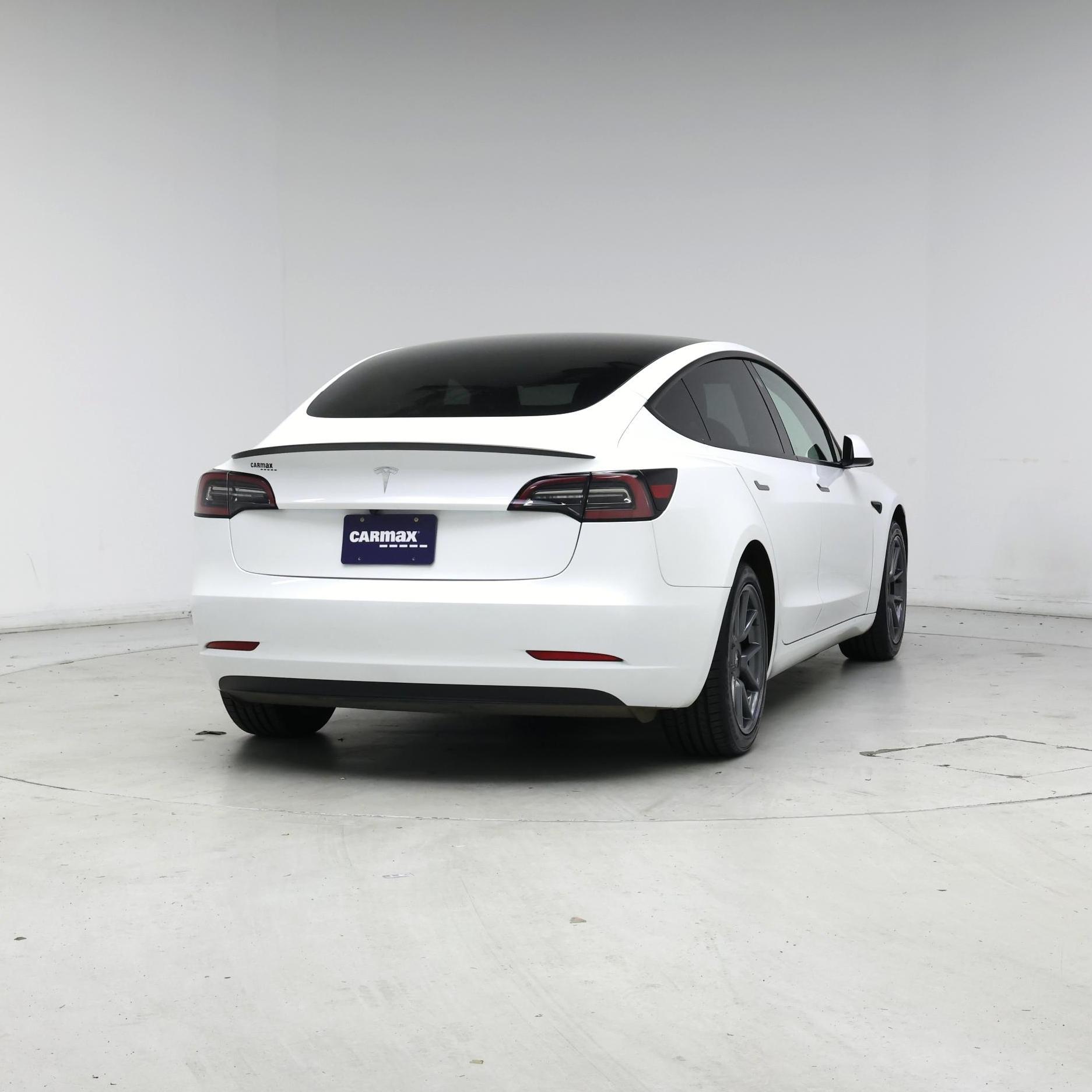 Thumbnail: 2023 Tesla Model 3 - 8