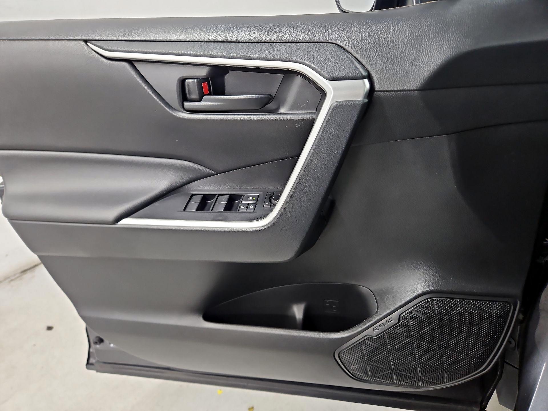 Thumbnail: 2023 Toyota RAV4 - 12