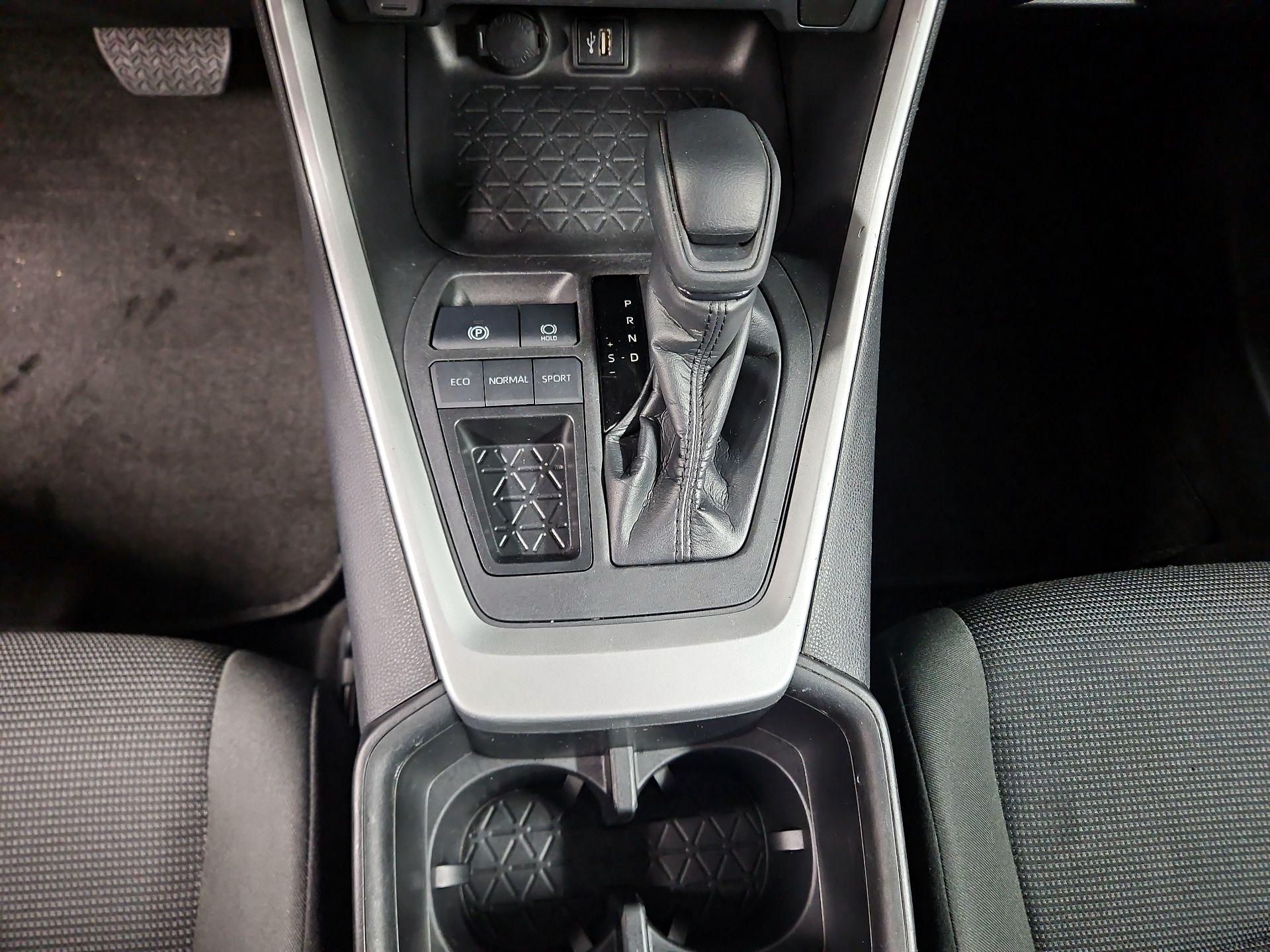 Thumbnail: 2023 Toyota RAV4 - 18