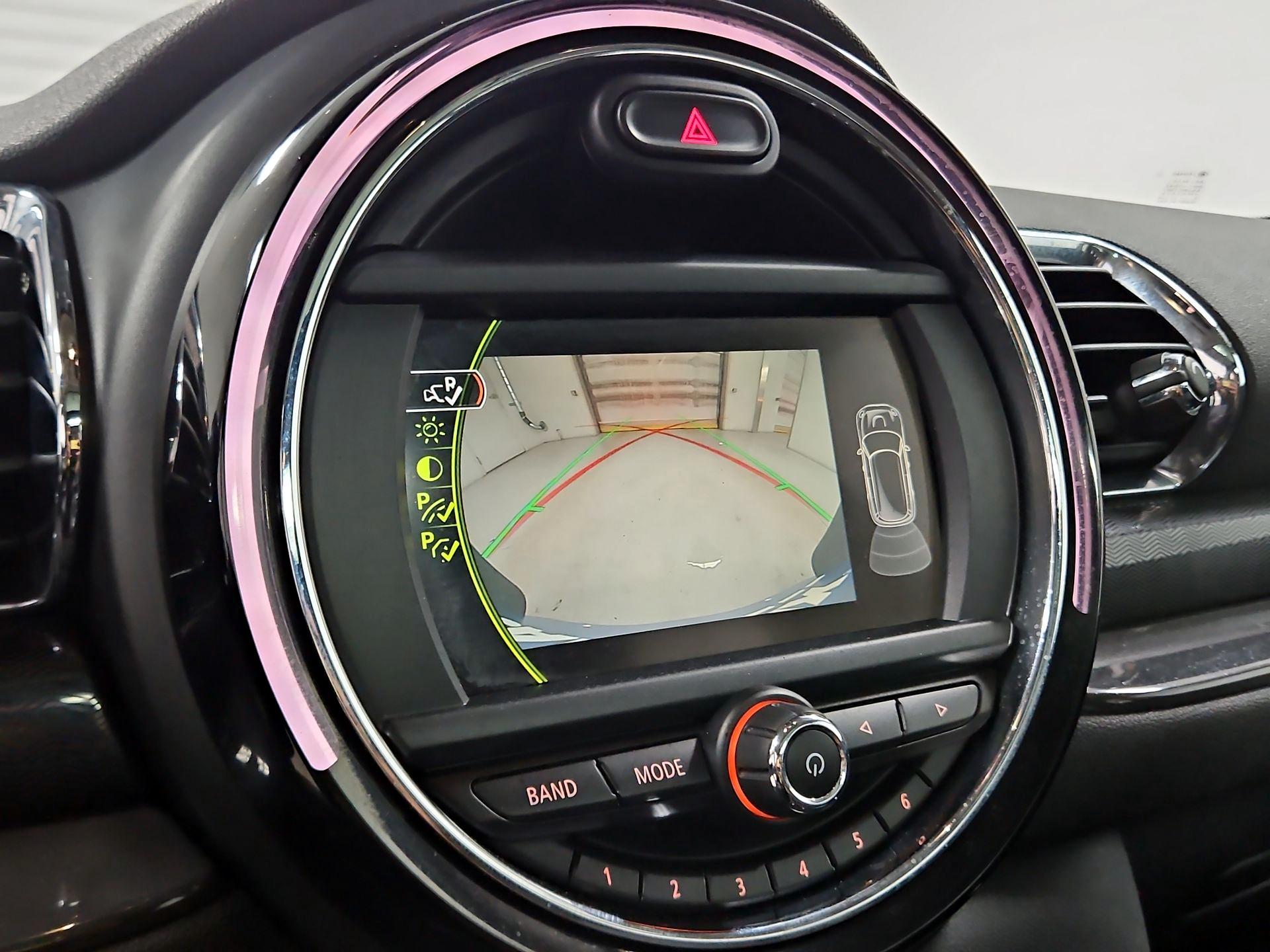 Thumbnail: 2017 MINI Cooper Clubman - 14