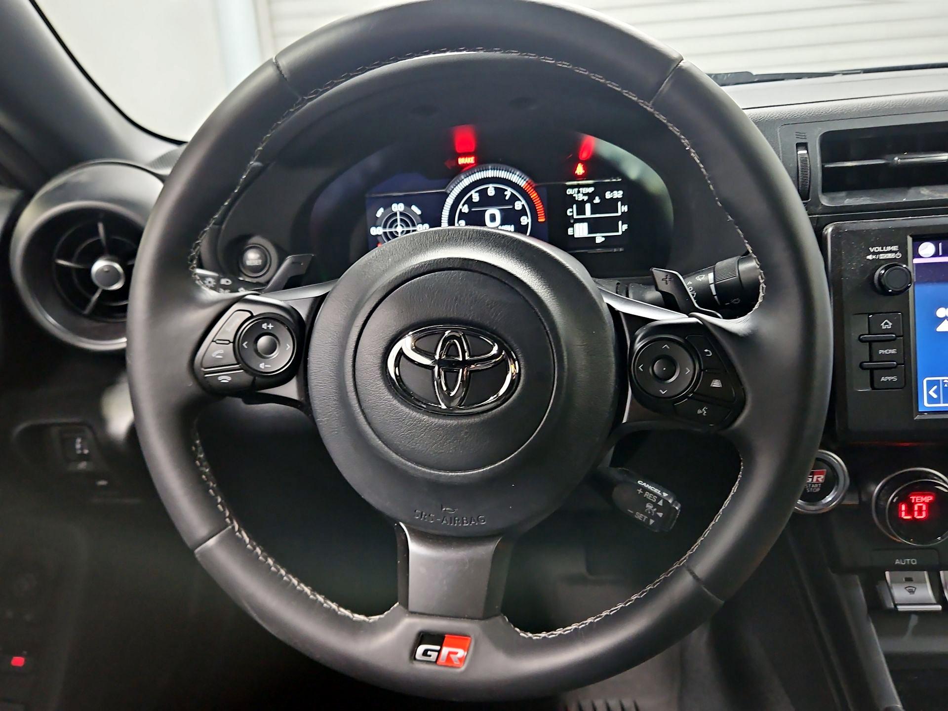 Thumbnail: 2023 Toyota GR86 - 10