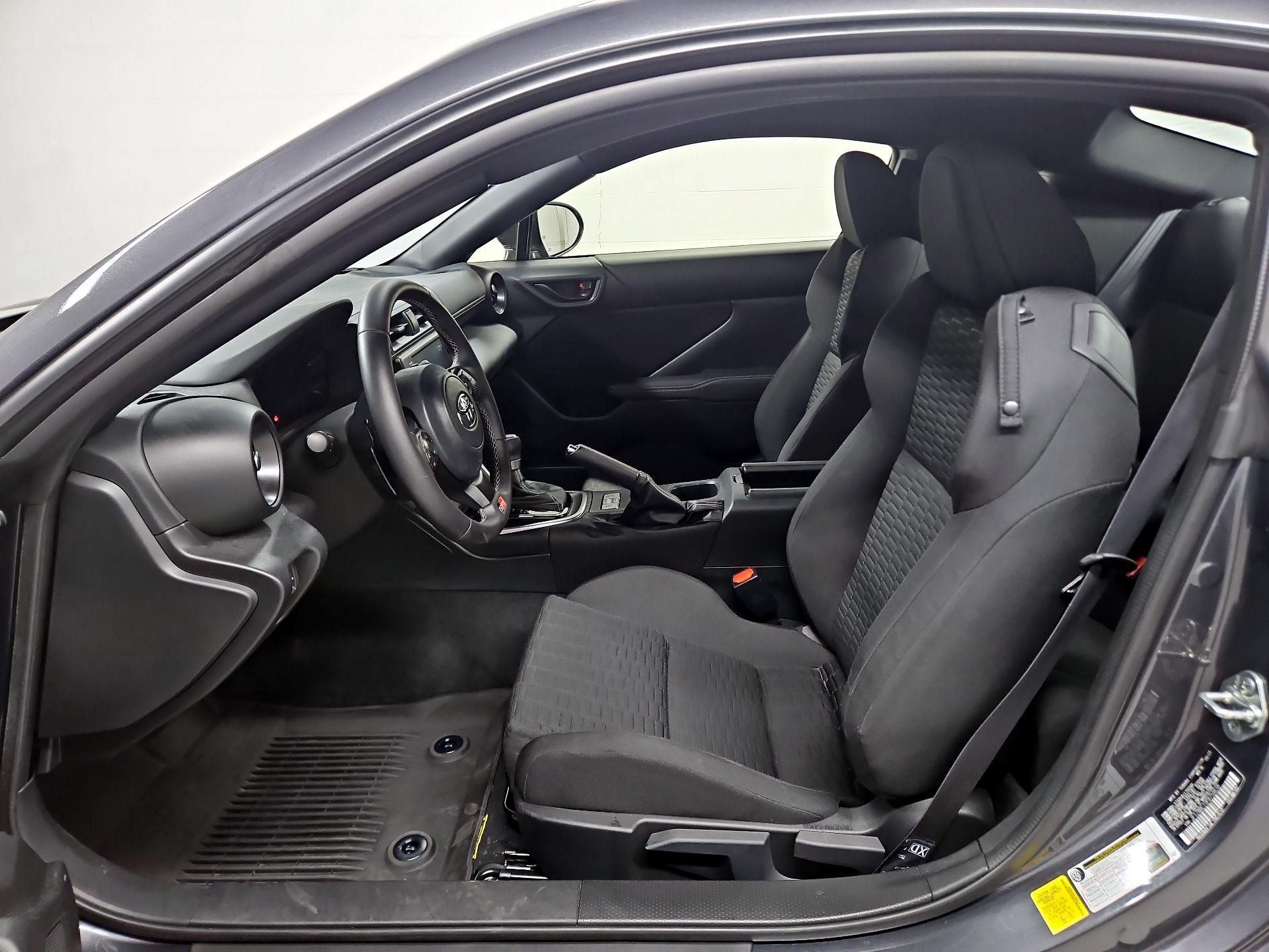 Thumbnail: 2023 Toyota GR86 - 11