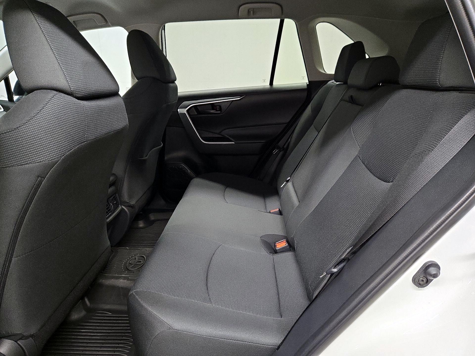 Thumbnail: 2025 Toyota RAV4 - 19