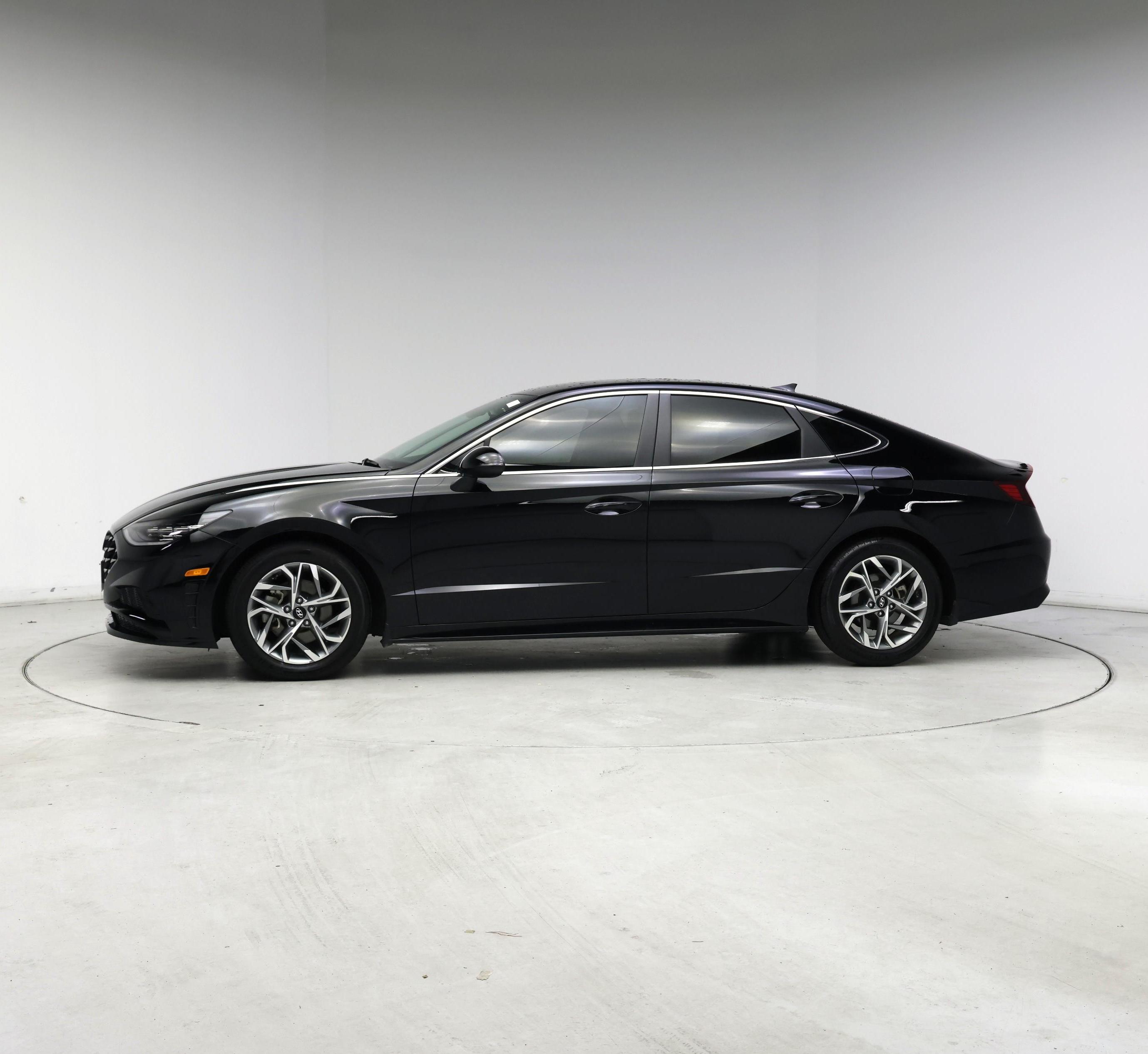 Thumbnail: 2023 Hyundai Sonata - 3