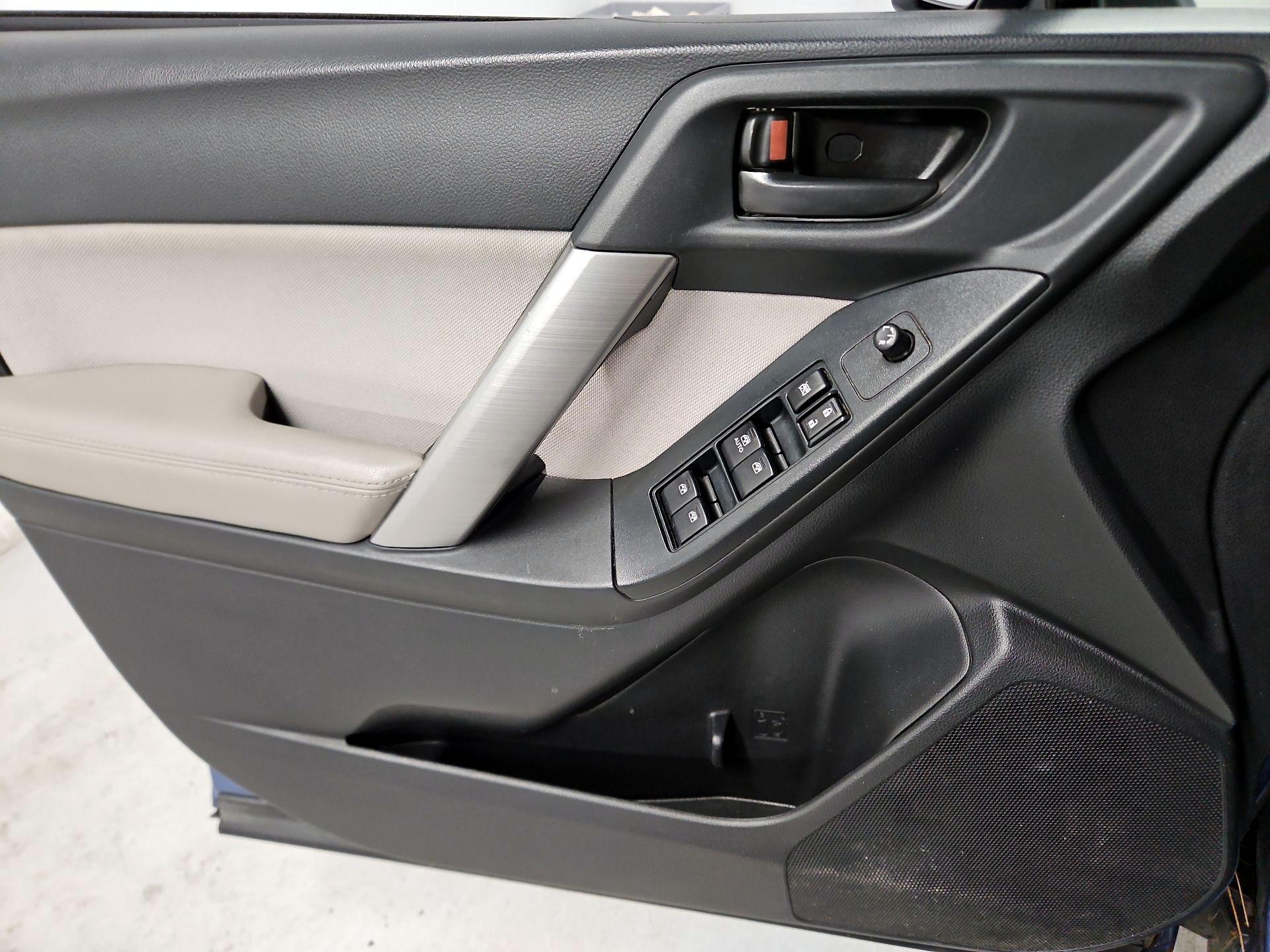 Thumbnail: 2016 Subaru Forester - 12