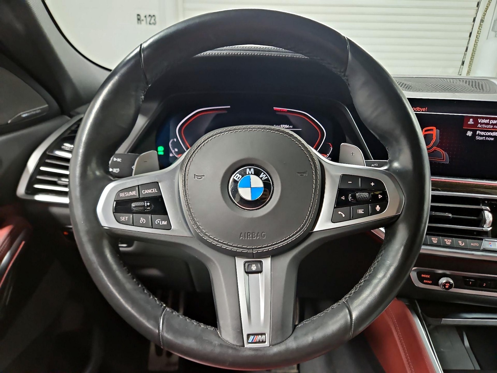 2020 BMW X6 40i - Photo 11