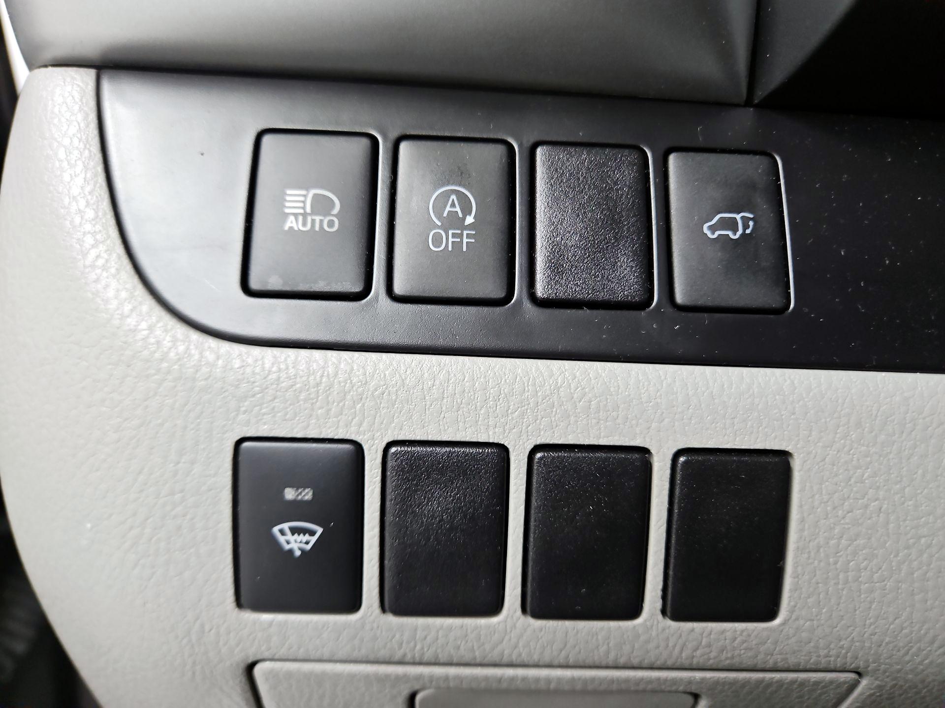 Thumbnail: 2018 Toyota Highlander - 13