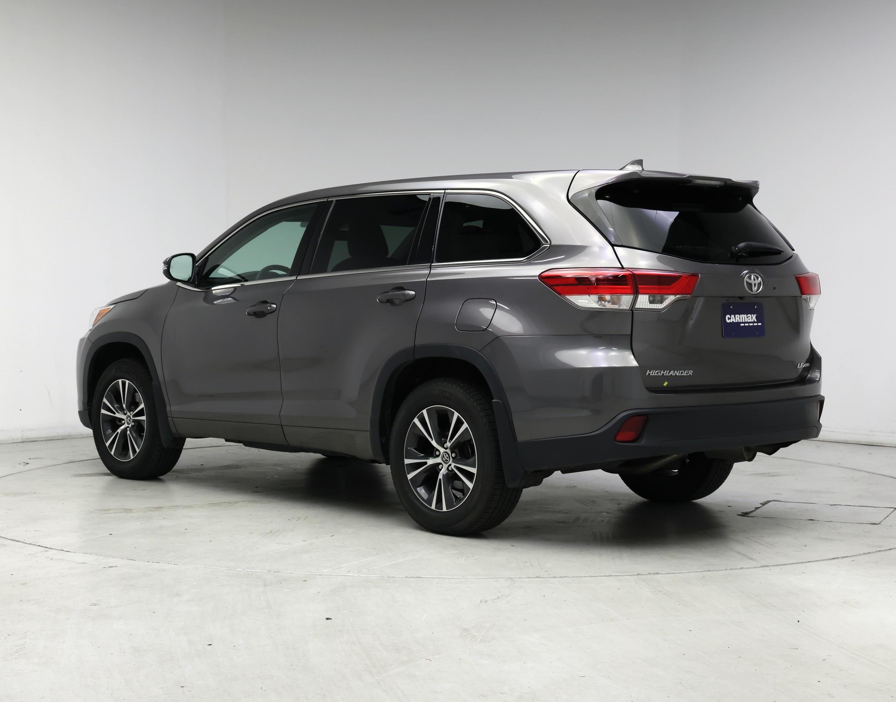 Thumbnail: 2018 Toyota Highlander - 2
