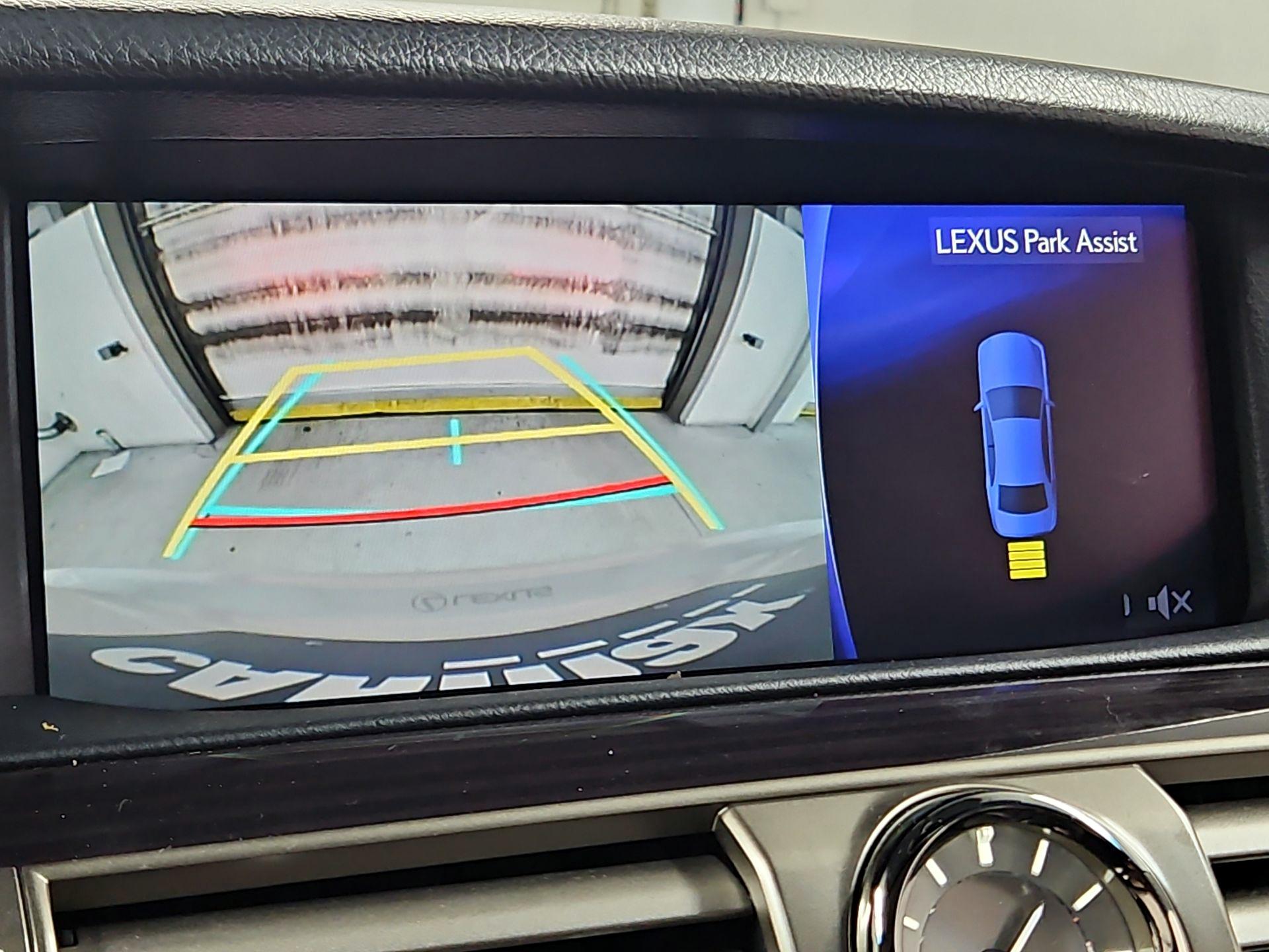 Thumbnail: 2017 Lexus LS - 15