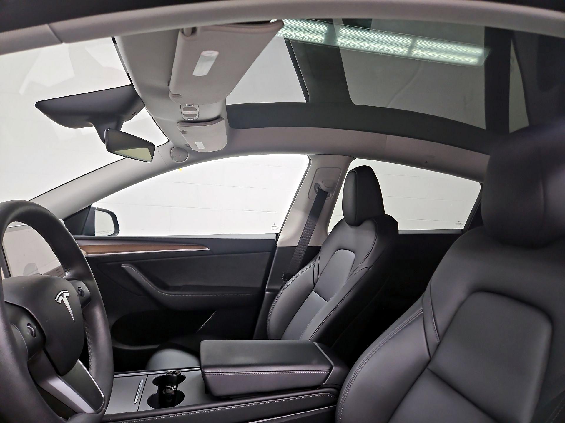 Thumbnail: 2023 Tesla Model Y - 18