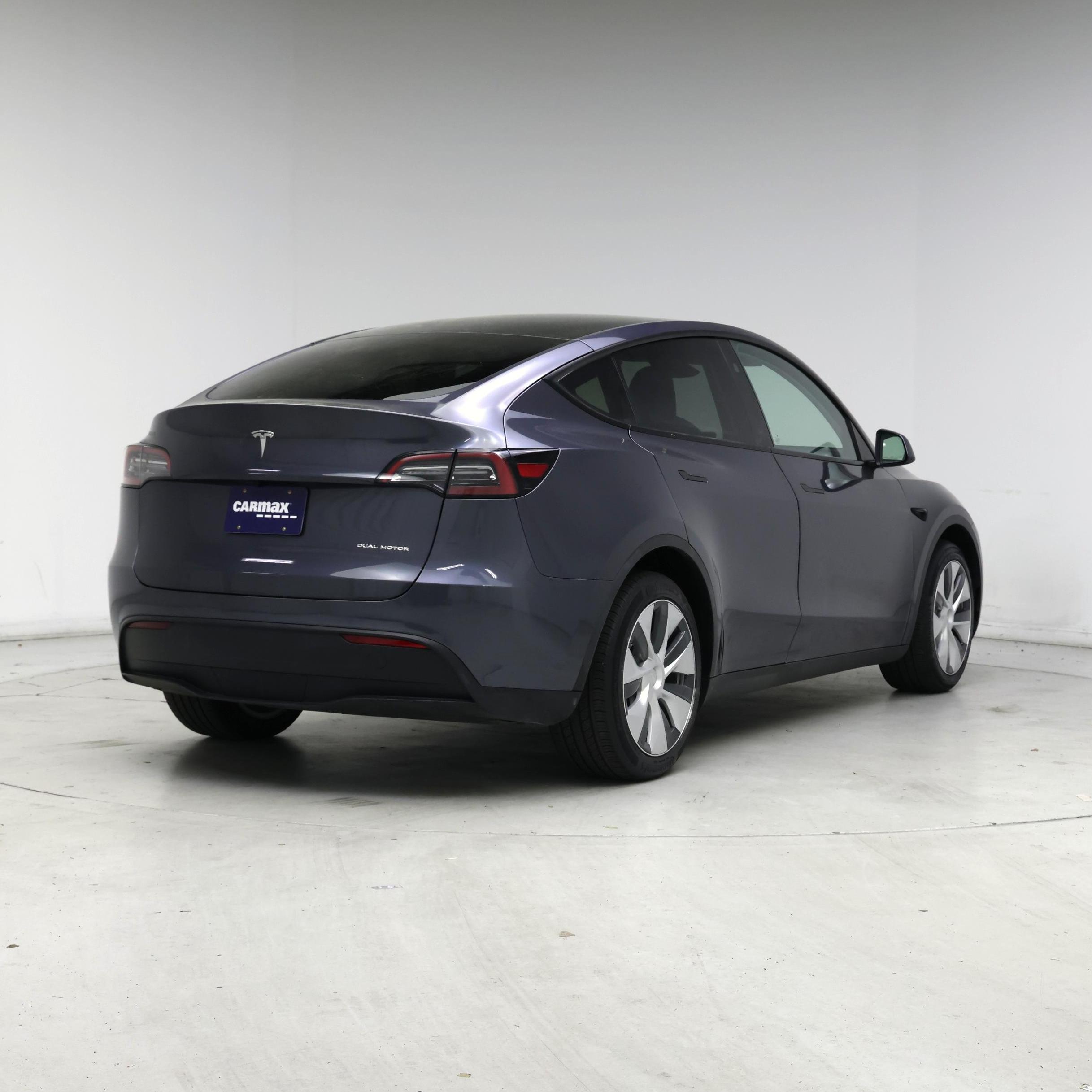 Thumbnail: 2023 Tesla Model Y - 8