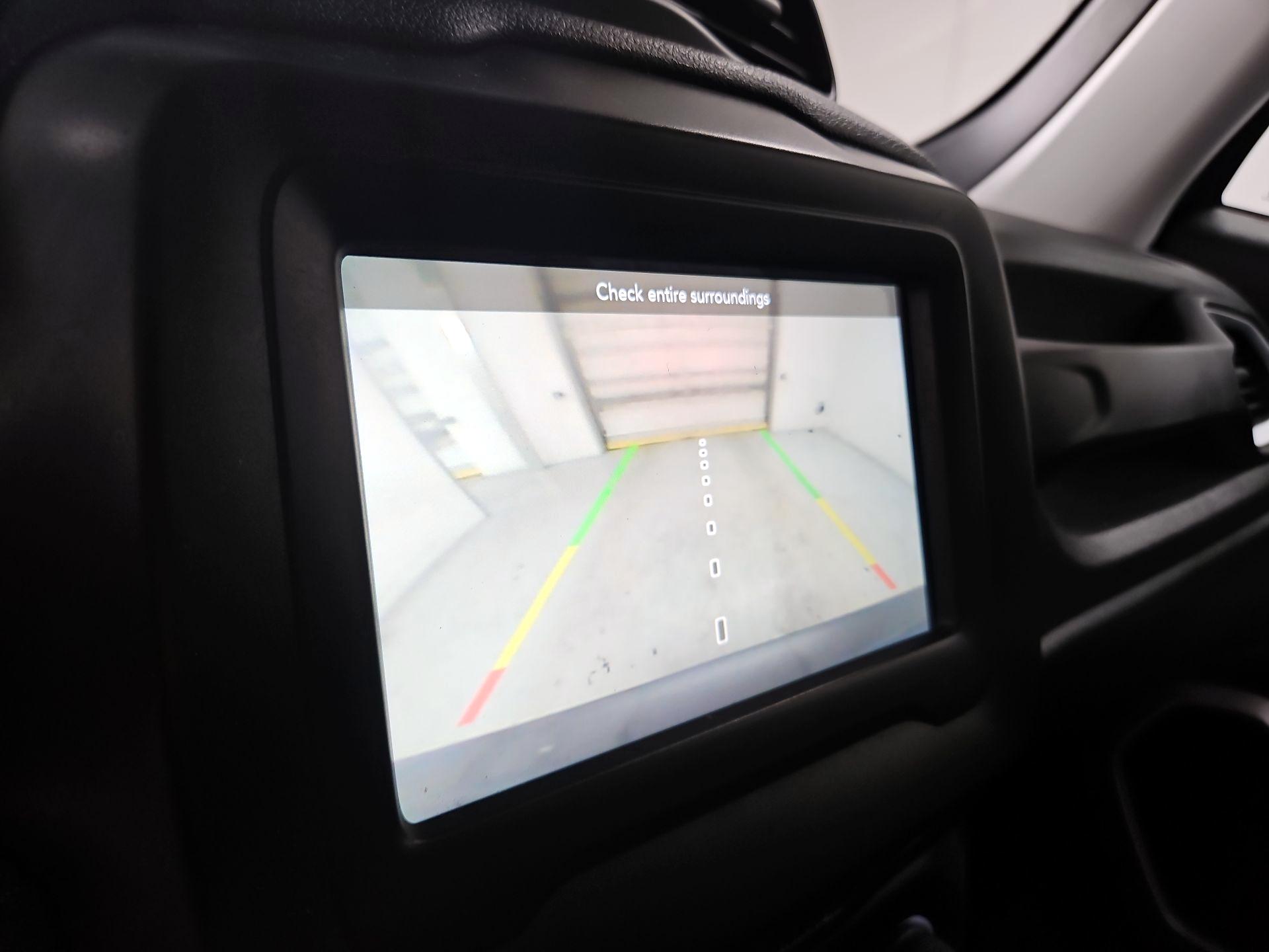 Thumbnail: 2020 Jeep Renegade - 14