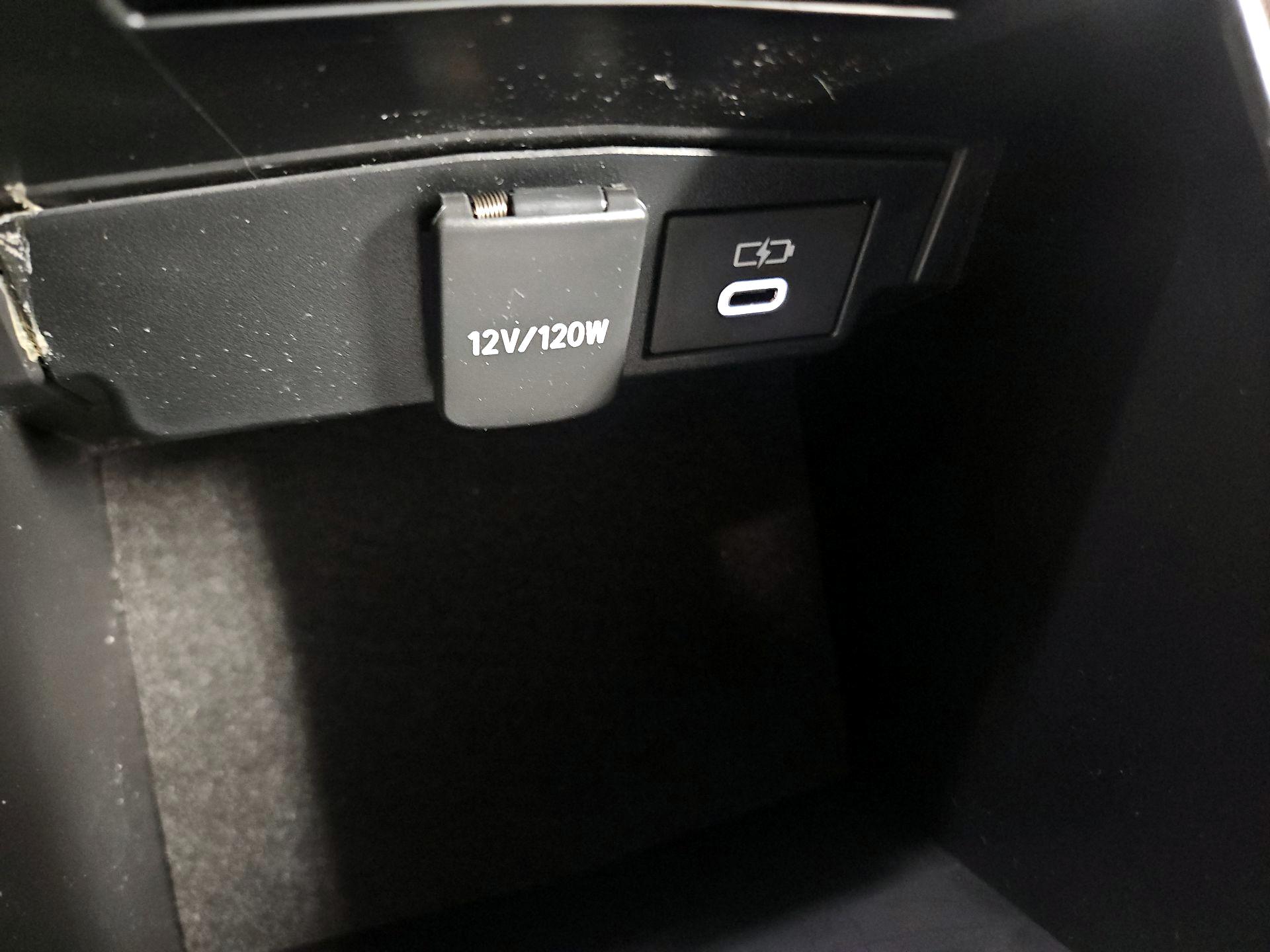 Thumbnail: 2023 Toyota Corolla - 18