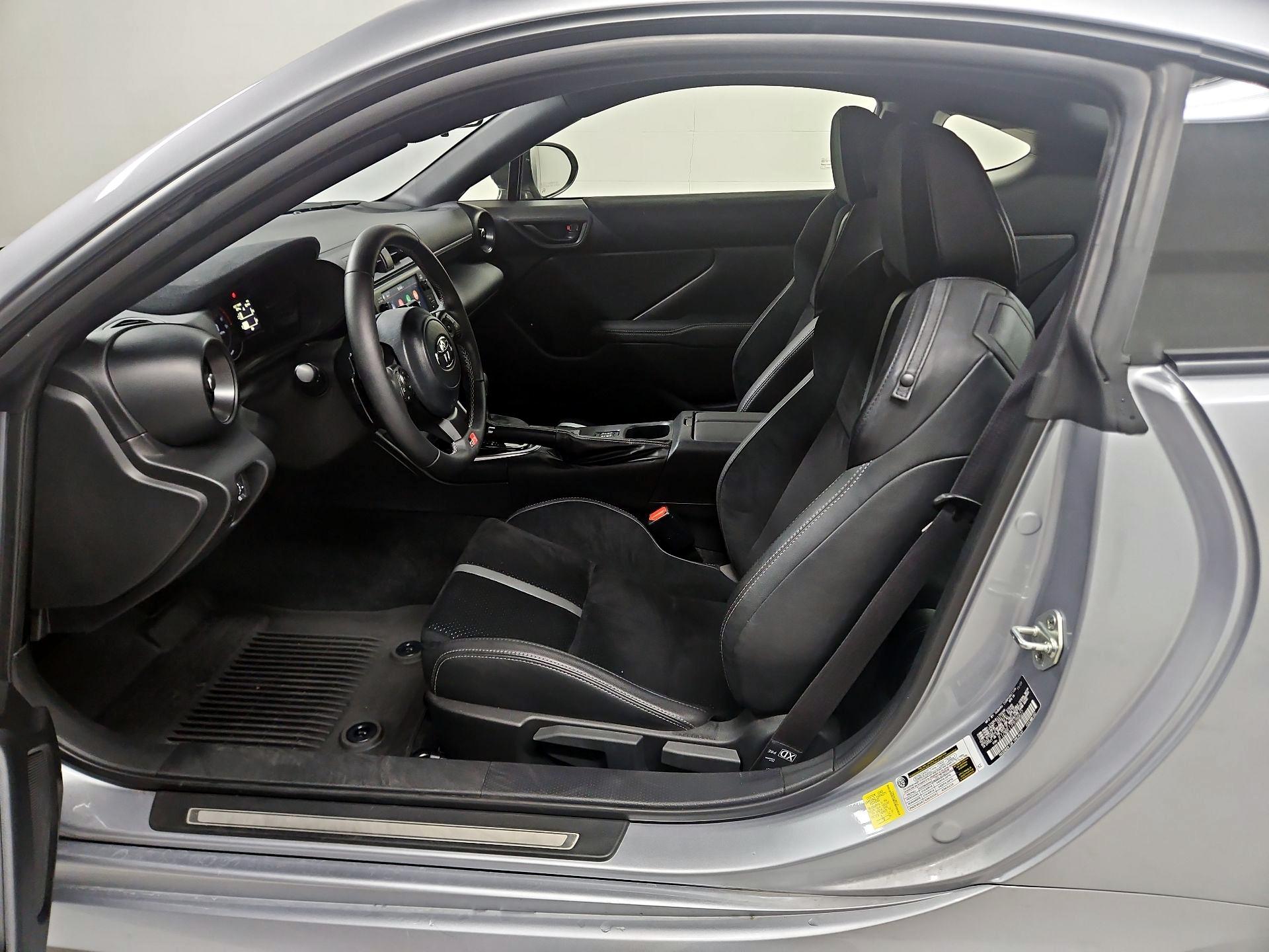 Thumbnail: 2023 Toyota GR86 - 11