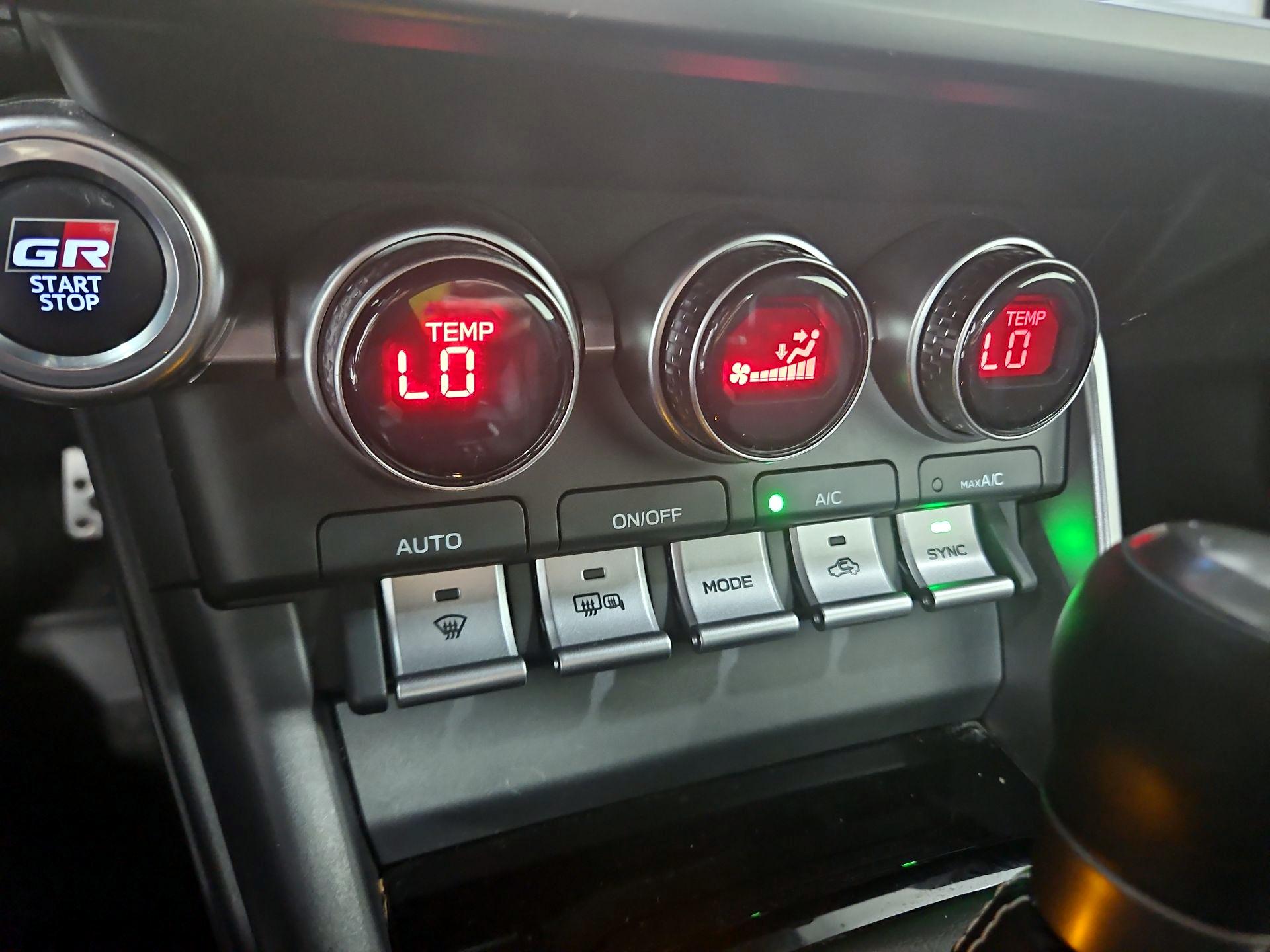 Thumbnail: 2023 Toyota GR86 - 16