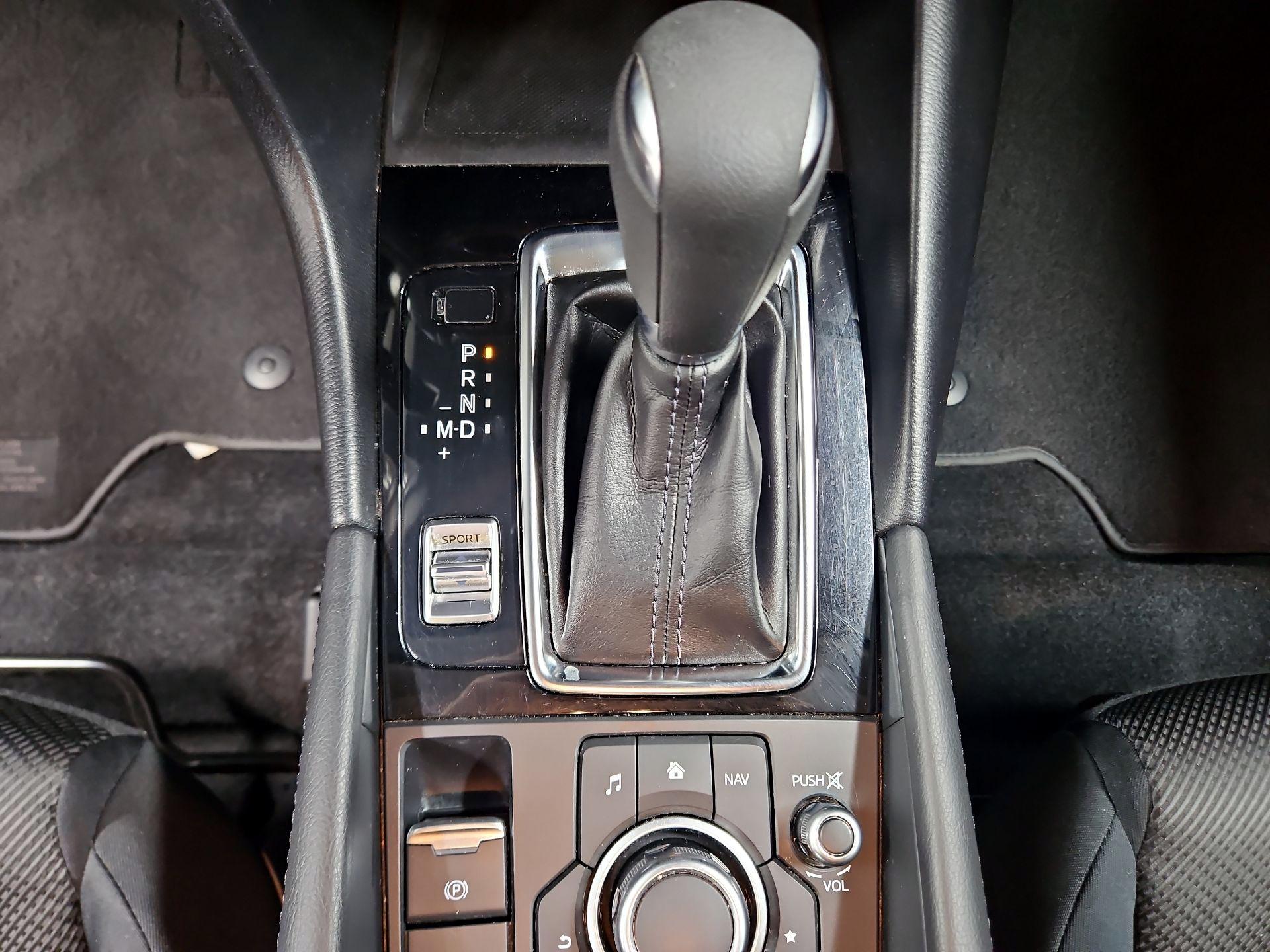 Thumbnail: 2017 Mazda Mazda3 - 17