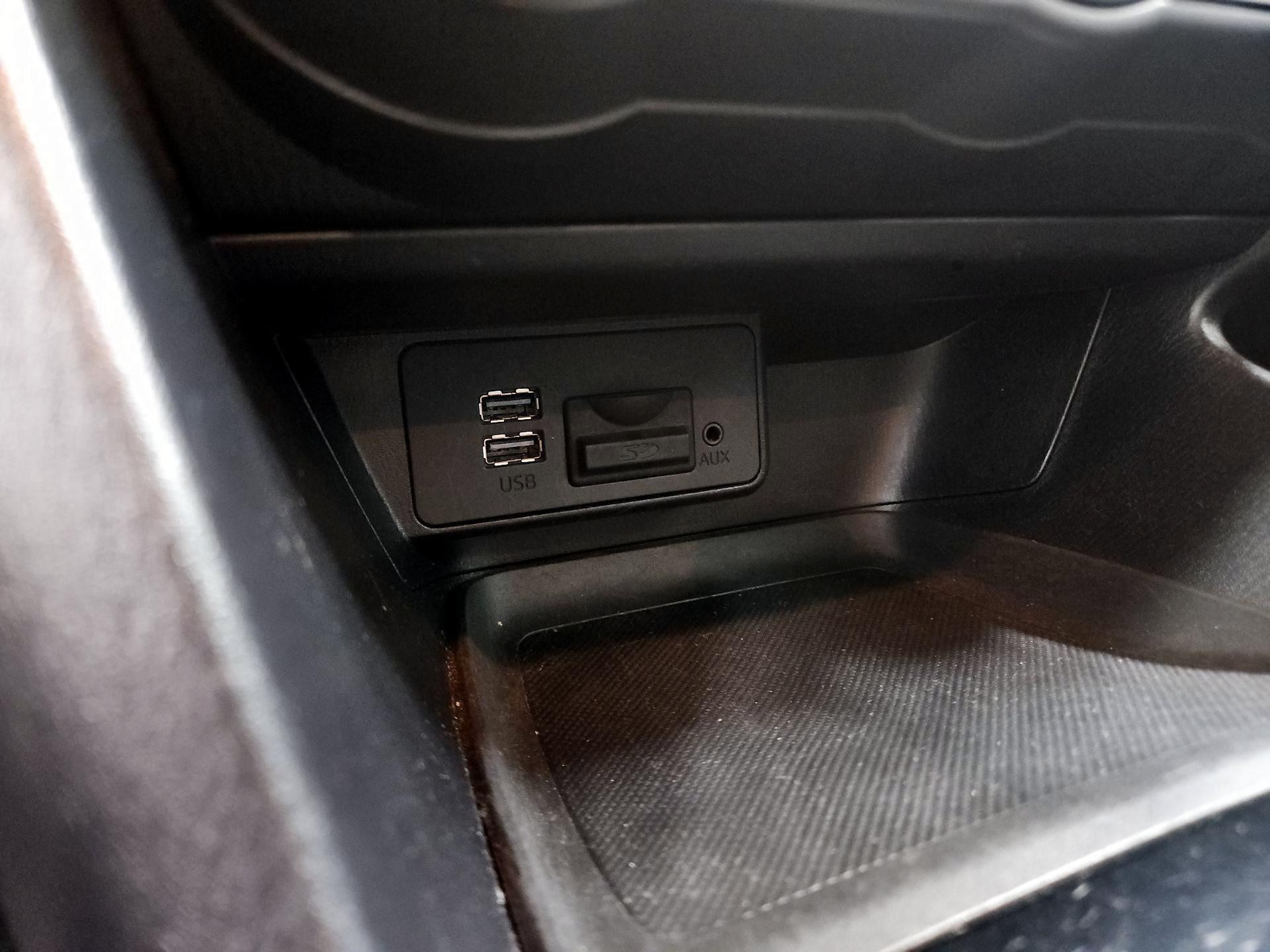 Thumbnail: 2017 Mazda Mazda3 - 18