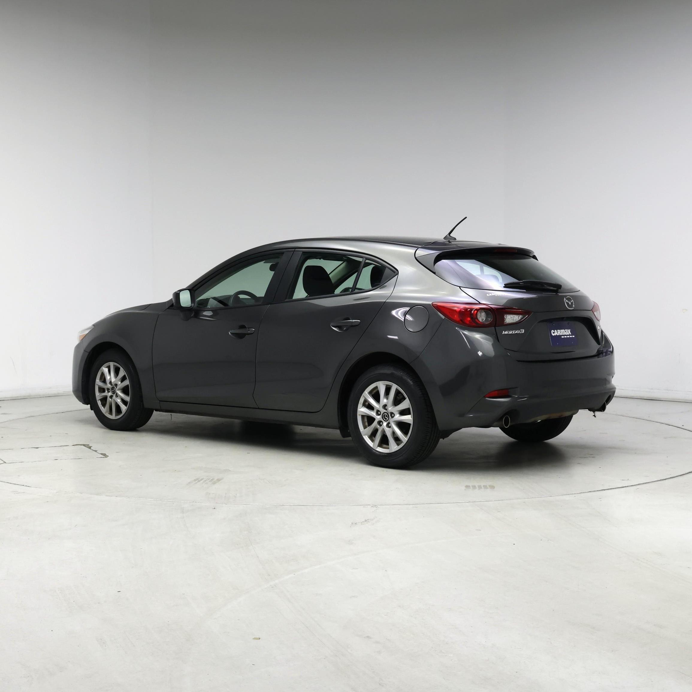 Thumbnail: 2017 Mazda Mazda3 - 2