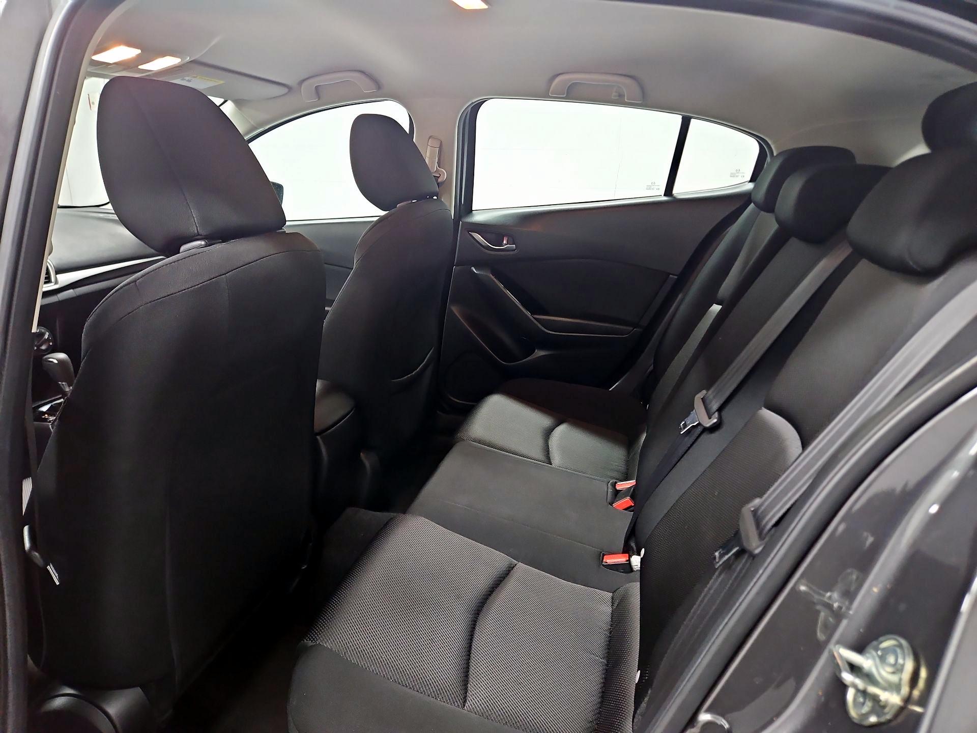 Thumbnail: 2017 Mazda Mazda3 - 19