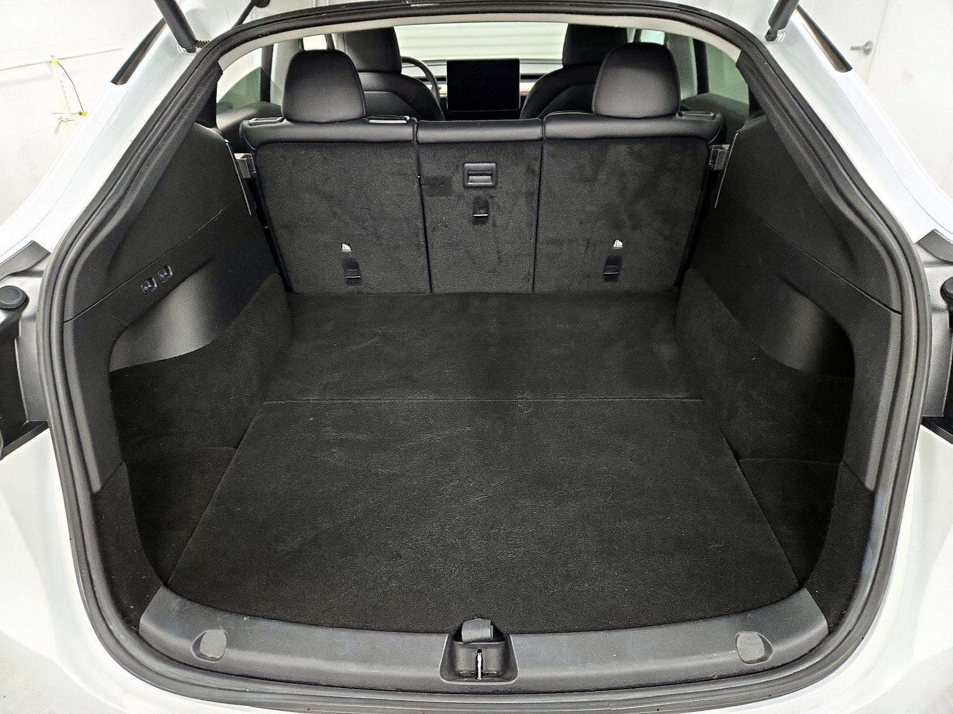 Thumbnail: 2021 Tesla Model Y - 19