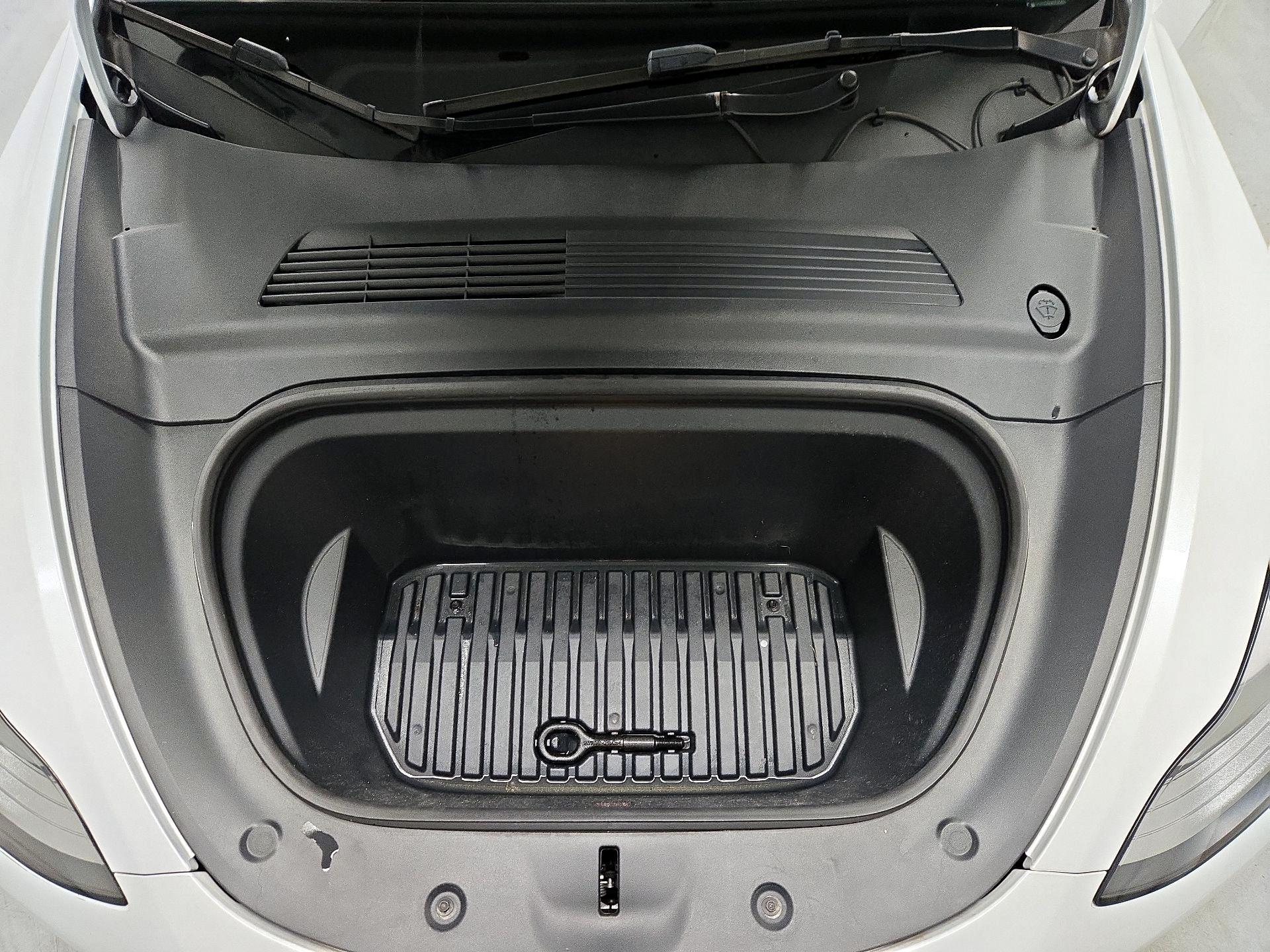 Thumbnail: 2021 Tesla Model Y - 20