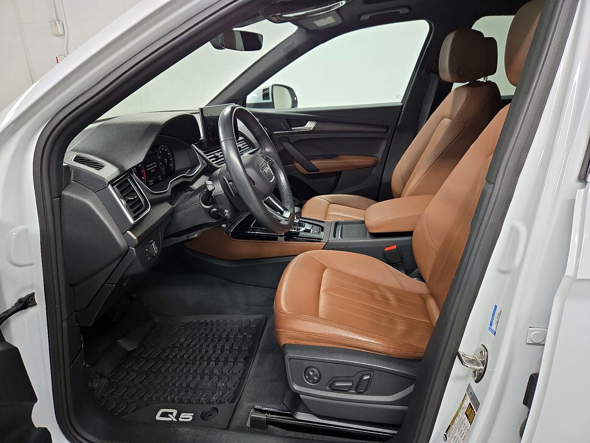 Thumbnail: 2021 Audi Q5 - 11