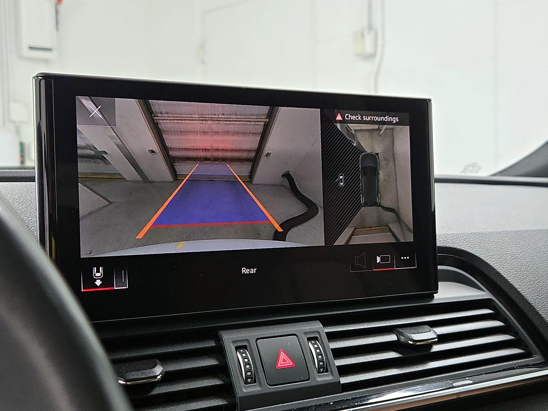 Thumbnail: 2021 Audi Q5 - 14