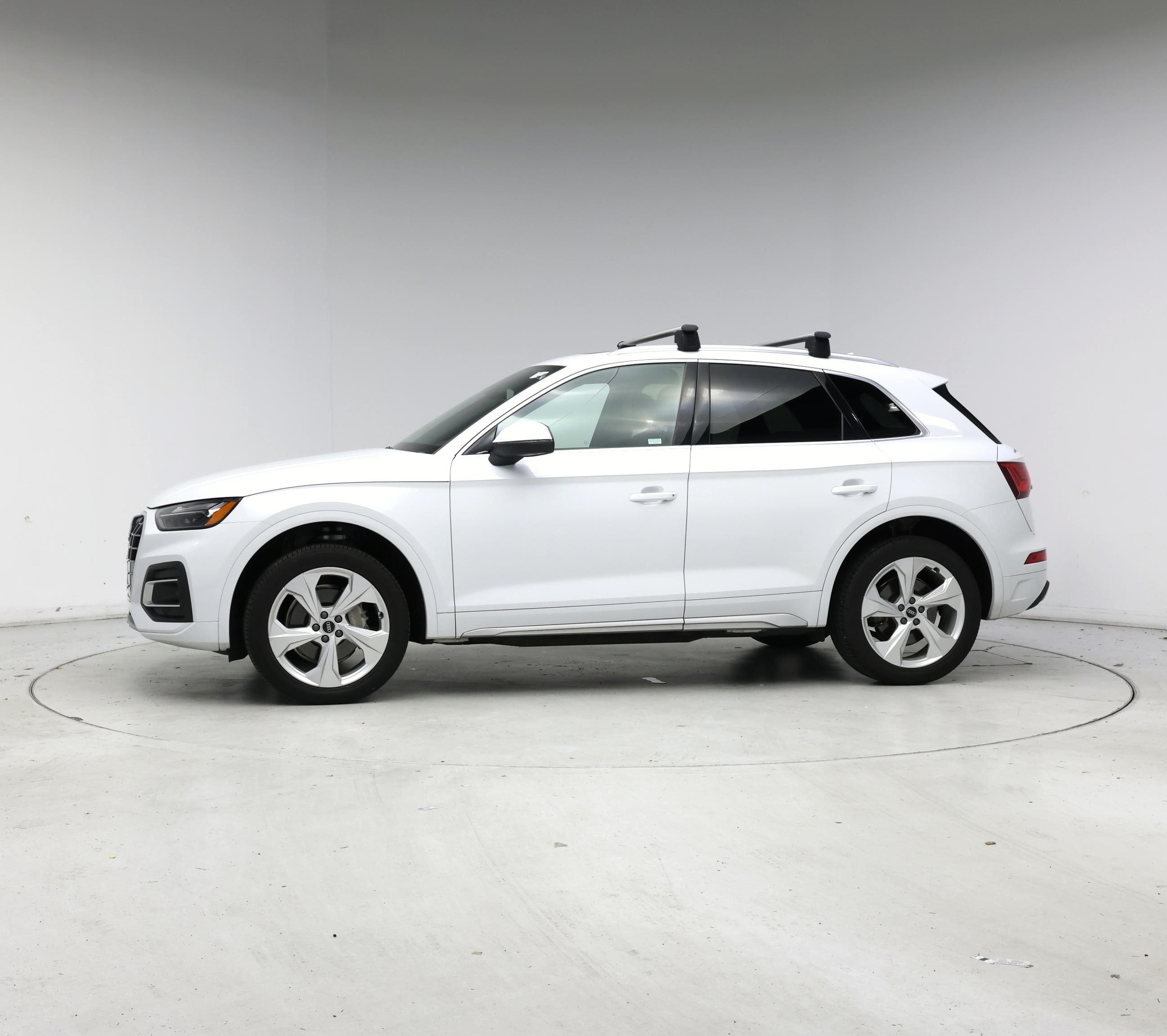 Thumbnail: 2021 Audi Q5 - 3