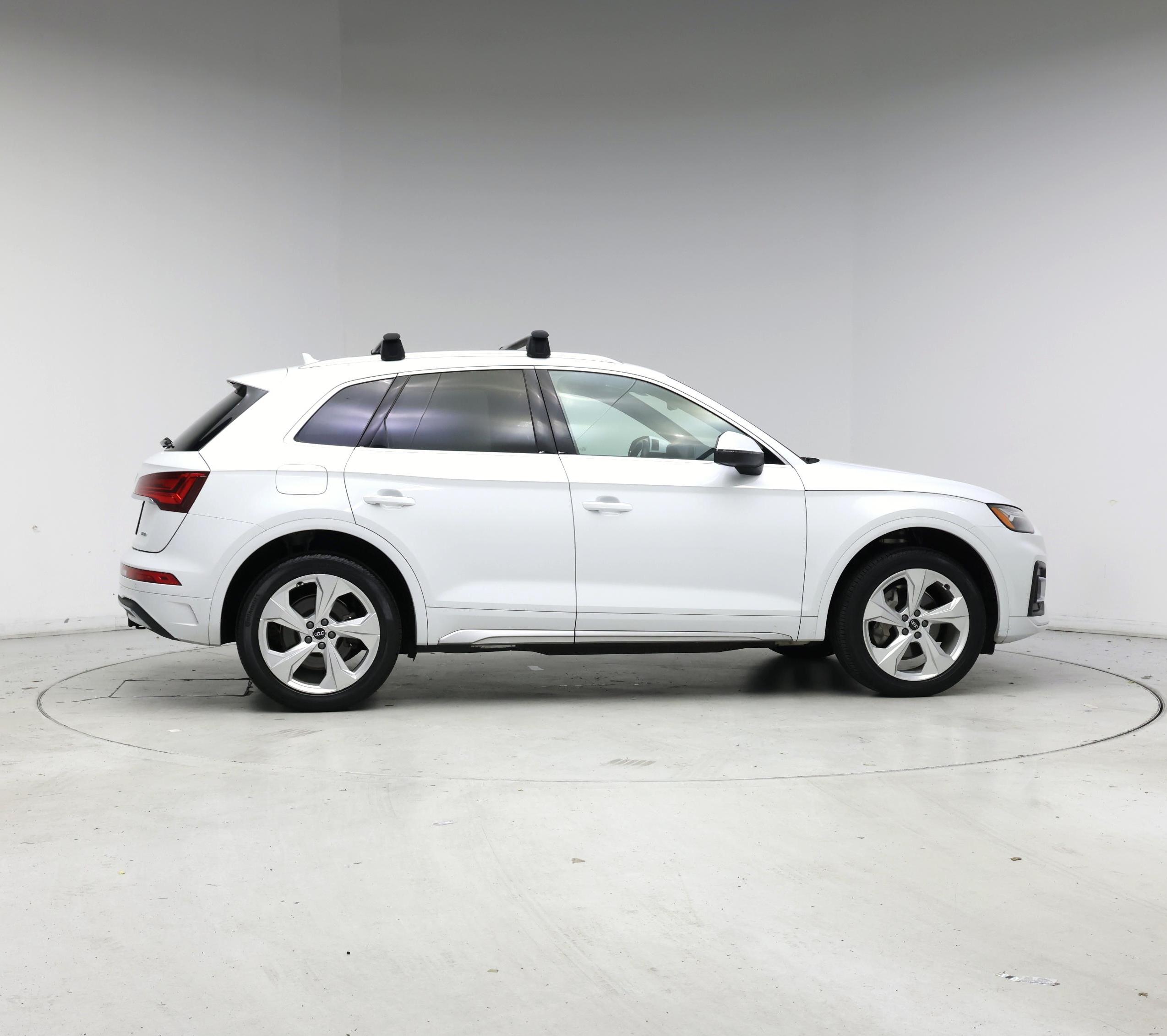 Thumbnail: 2021 Audi Q5 - 7