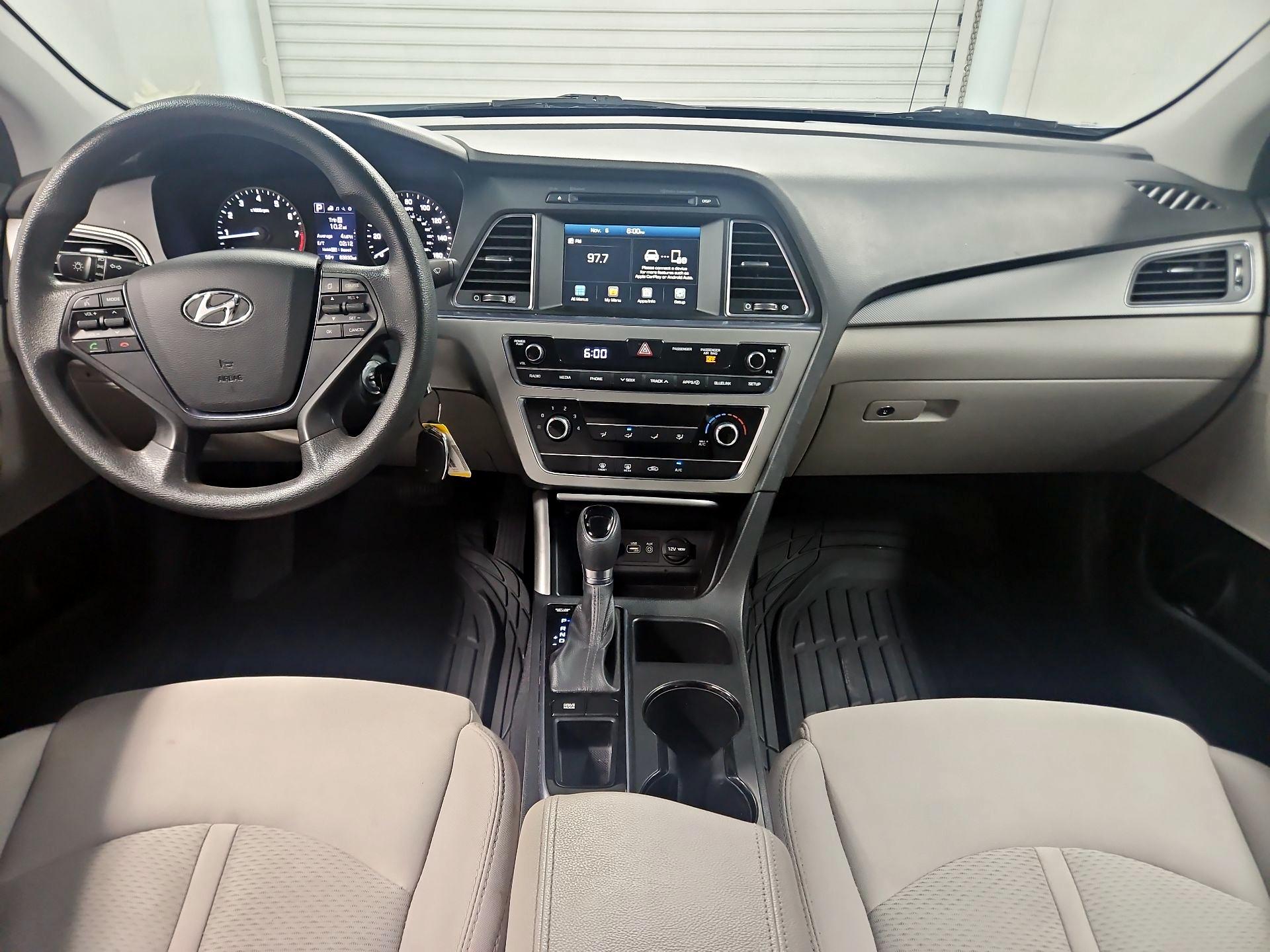 Thumbnail: 2016 Hyundai Sonata - 9