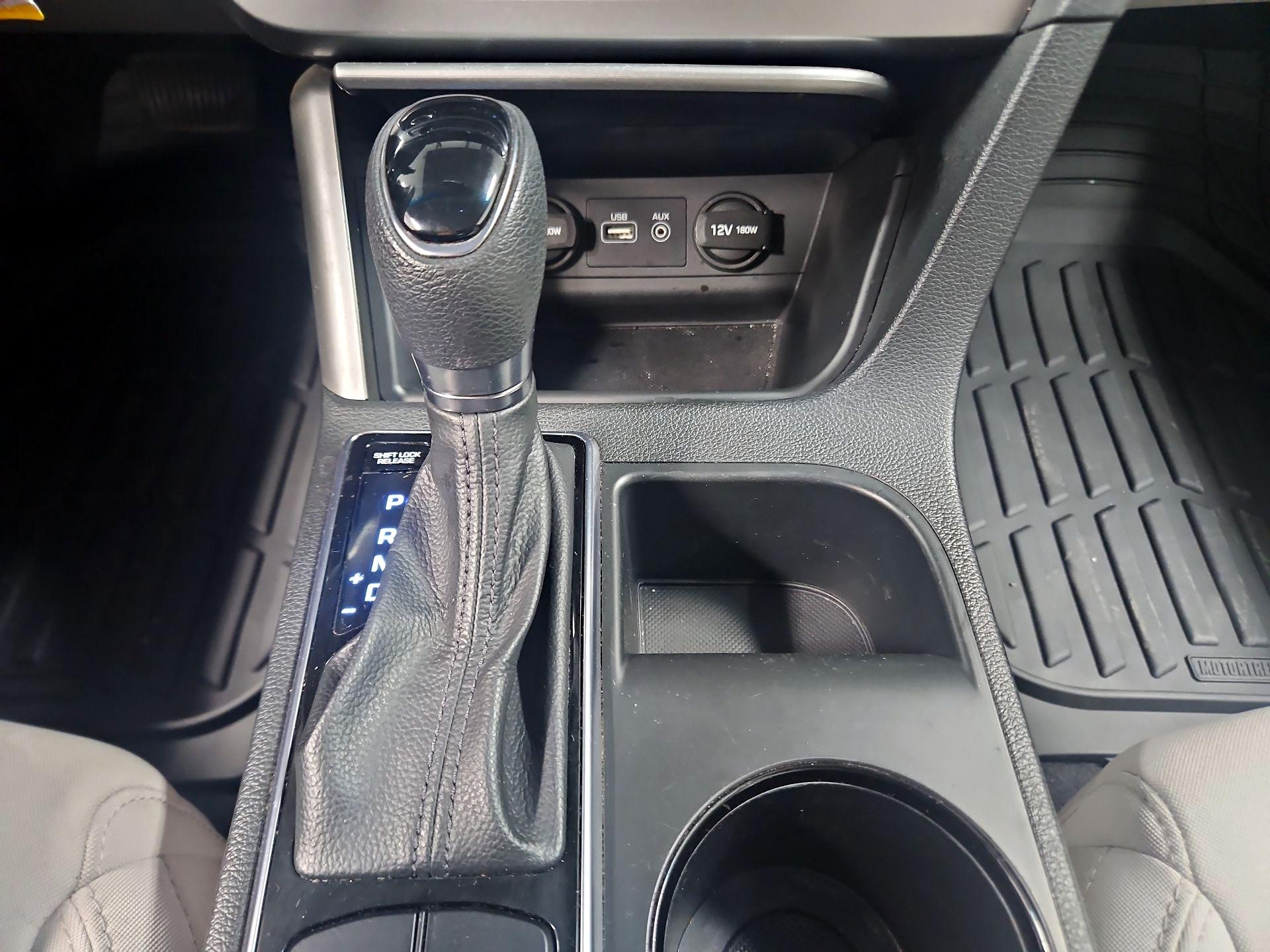 Thumbnail: 2016 Hyundai Sonata - 17