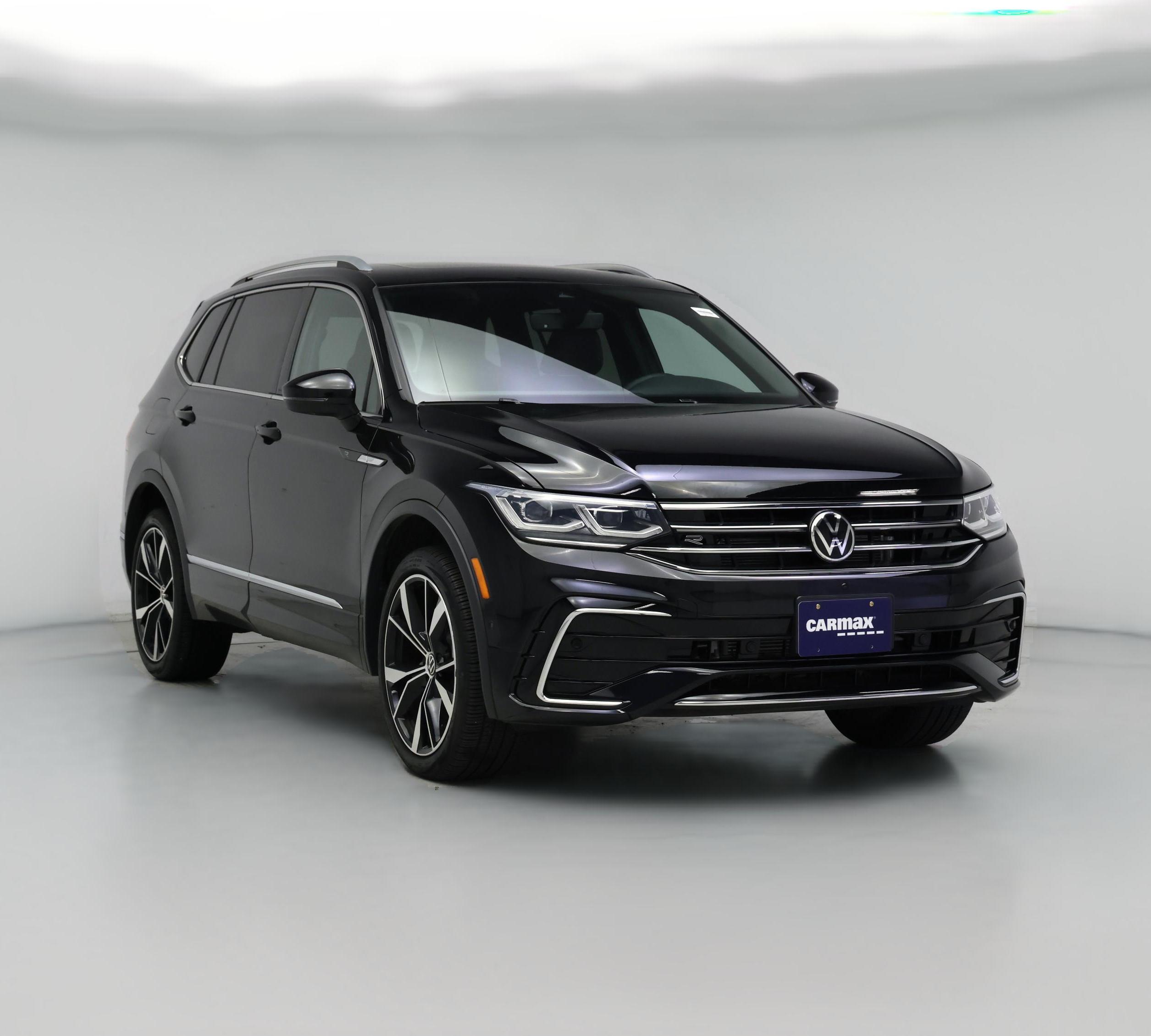 Thumbnail: 2022 Volkswagen Tiguan - 1