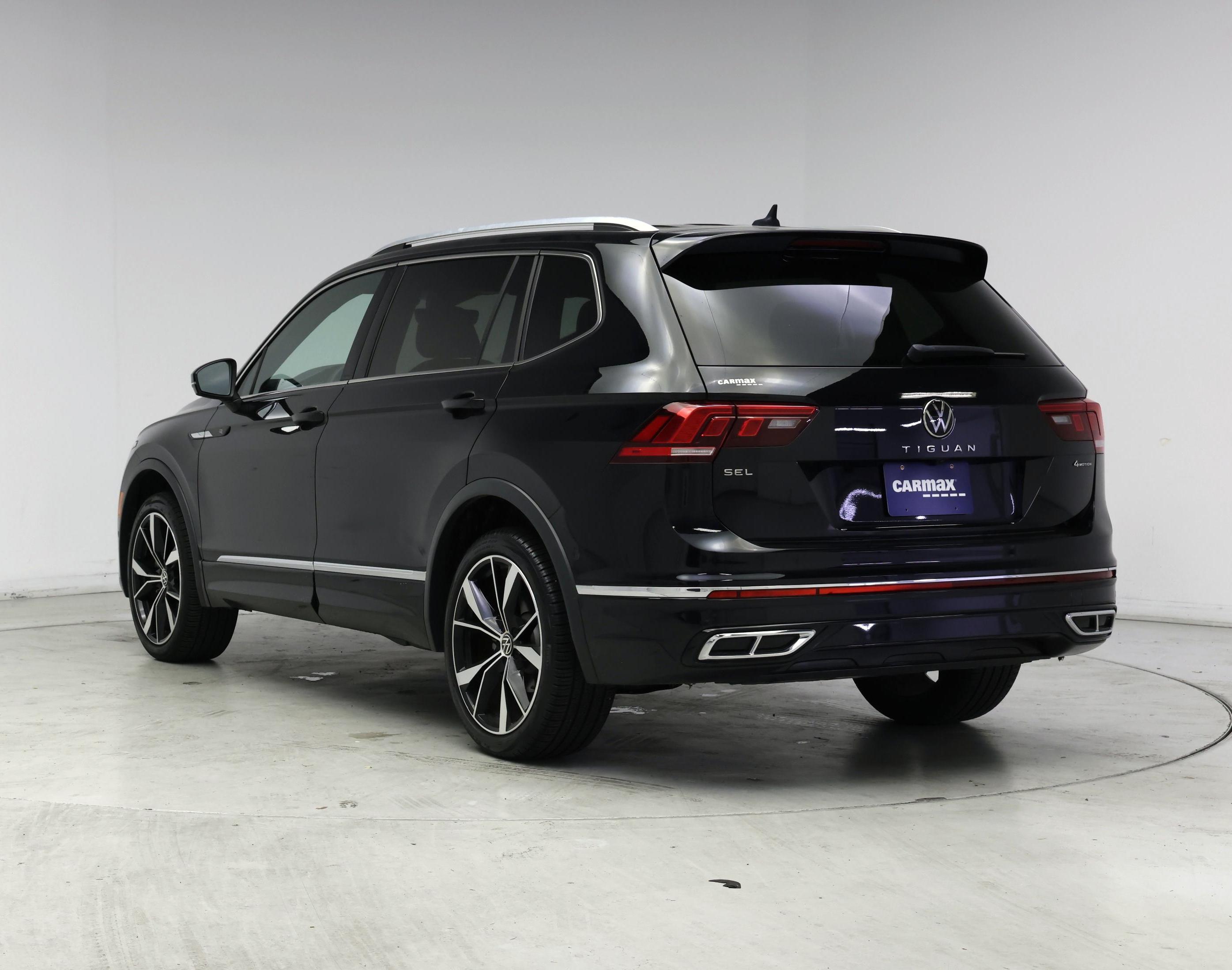 Thumbnail: 2022 Volkswagen Tiguan - 2