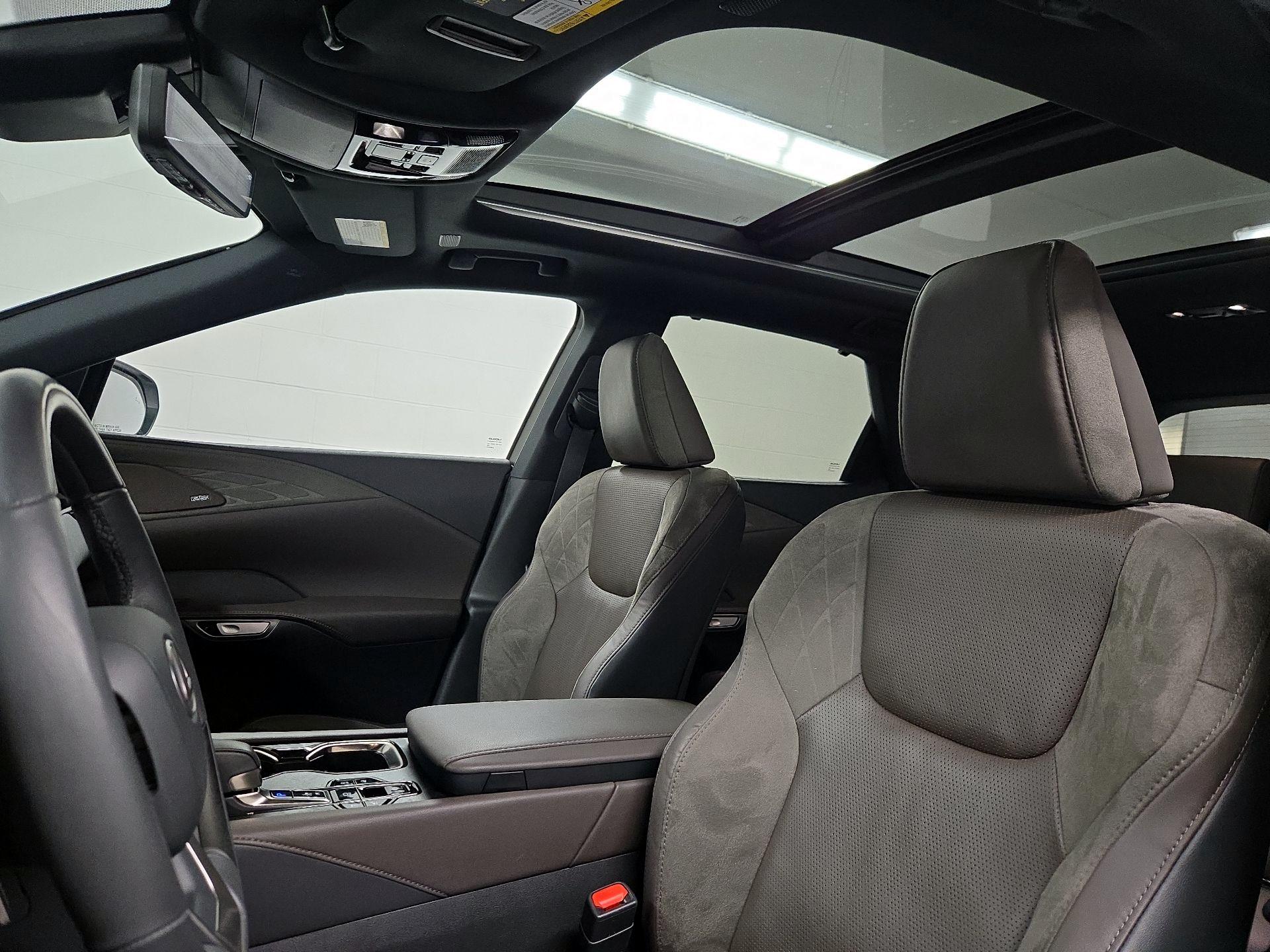 Thumbnail: 2023 Lexus RX - 20