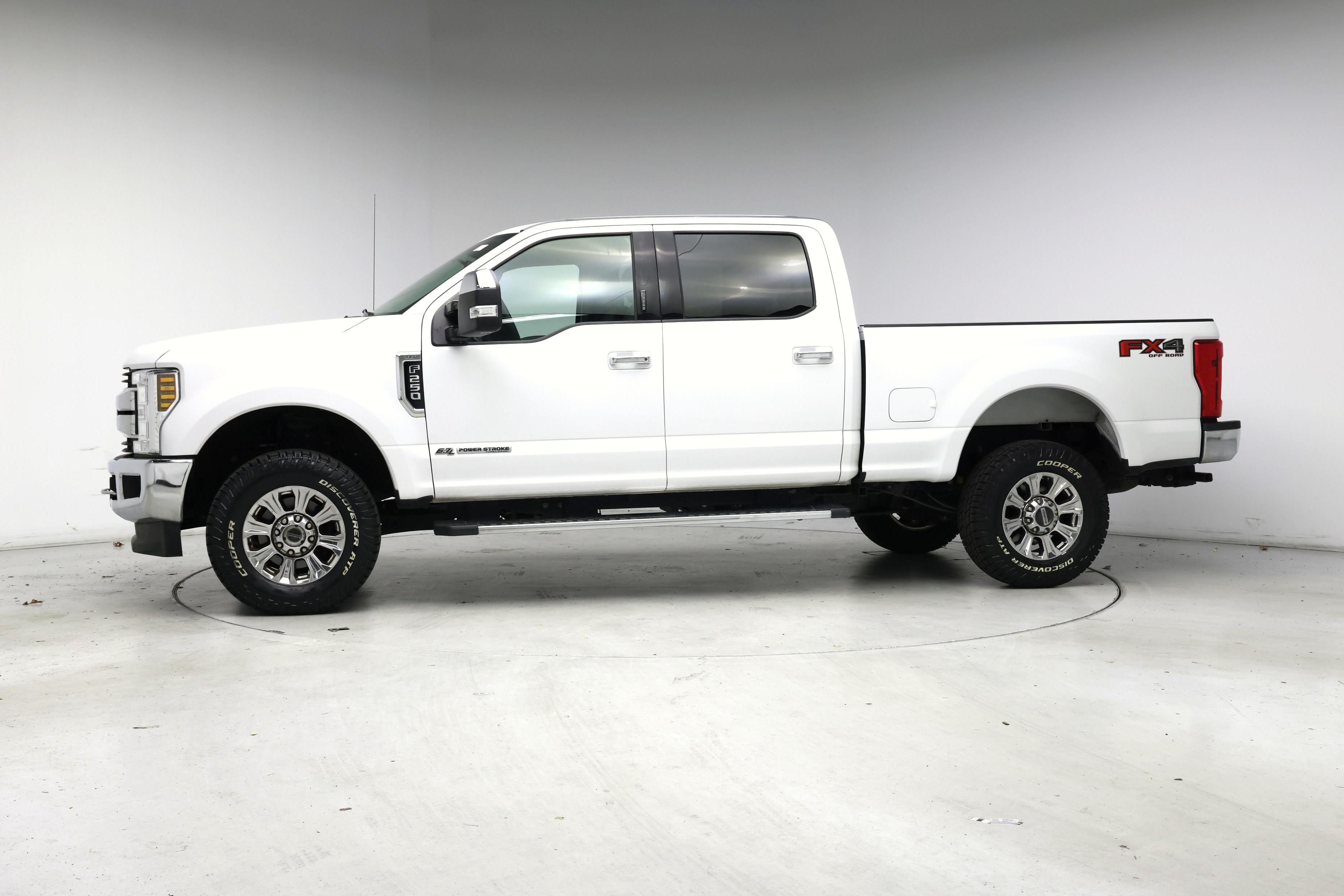 Thumbnail: 2019 Ford F-250 - 3