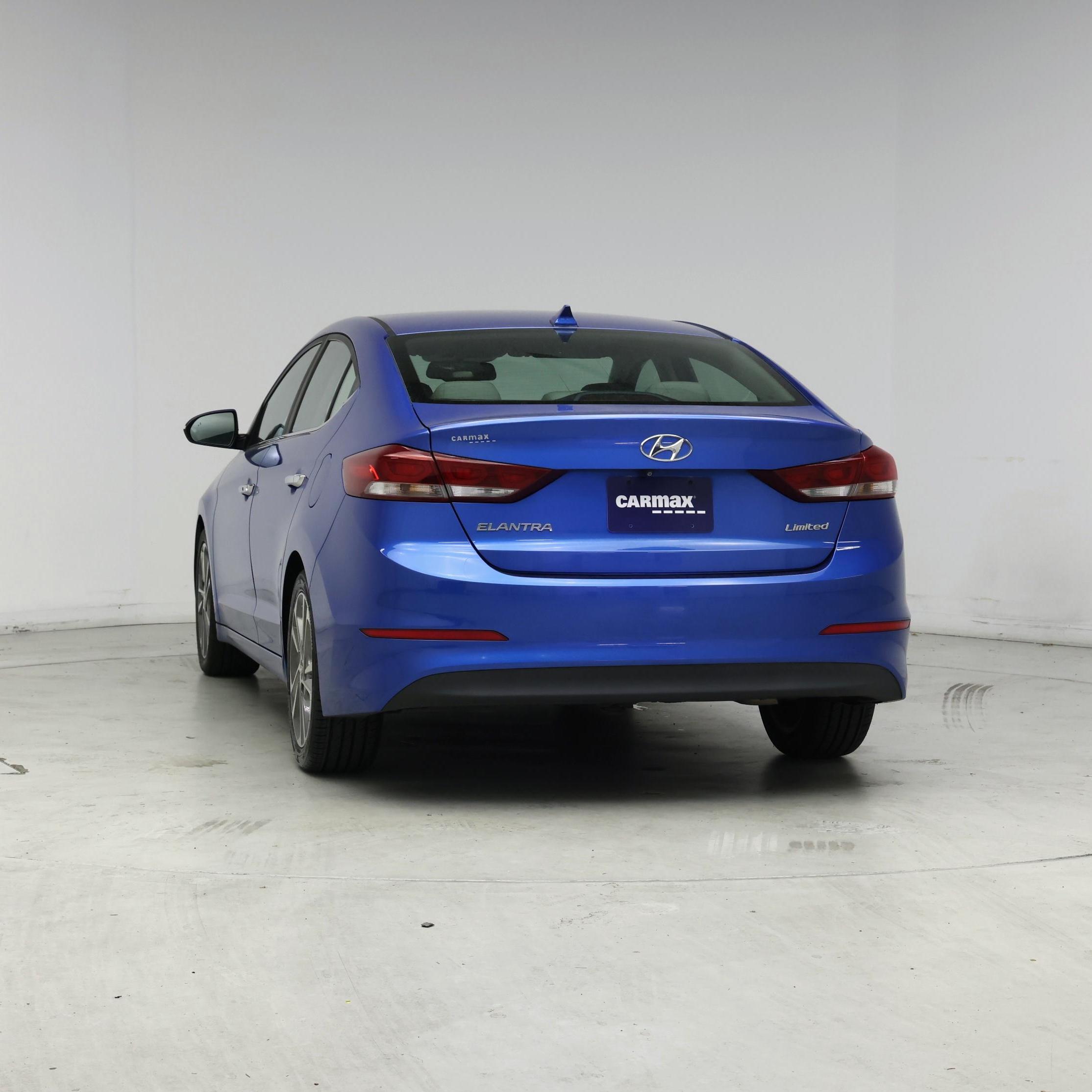 Thumbnail: 2017 Hyundai Elantra - 6