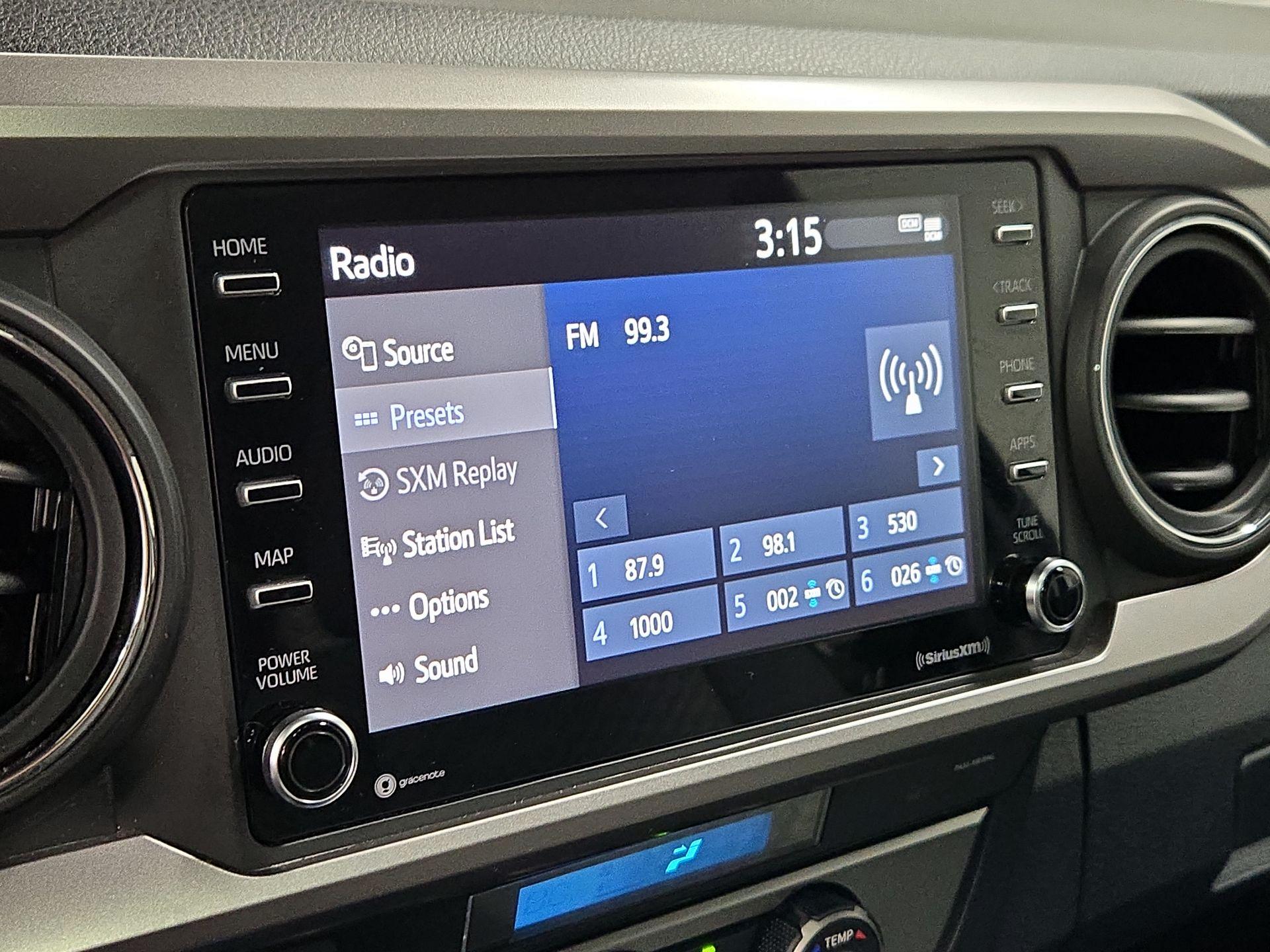 Thumbnail: 2022 Toyota Tacoma - 15