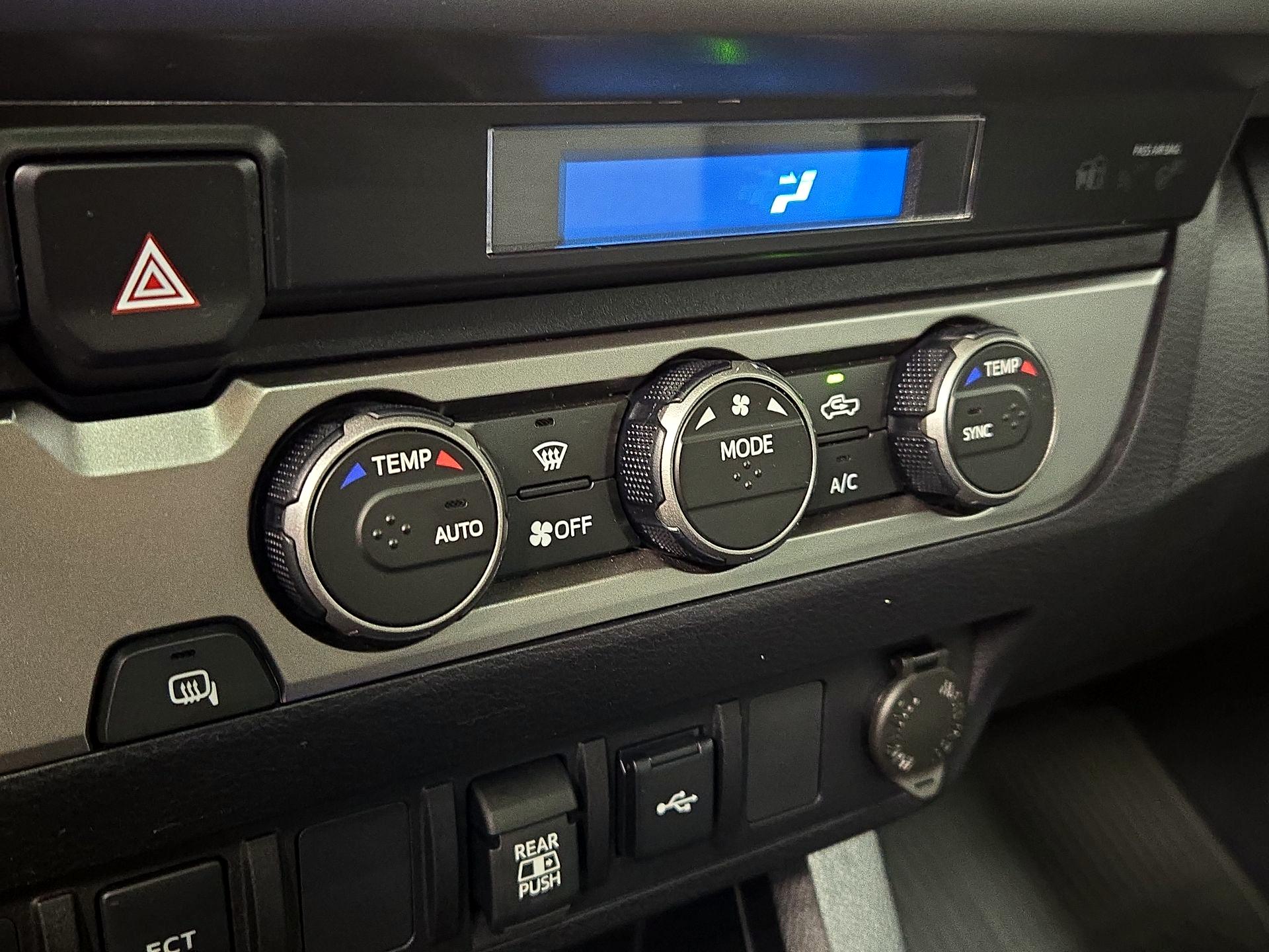 Thumbnail: 2022 Toyota Tacoma - 16