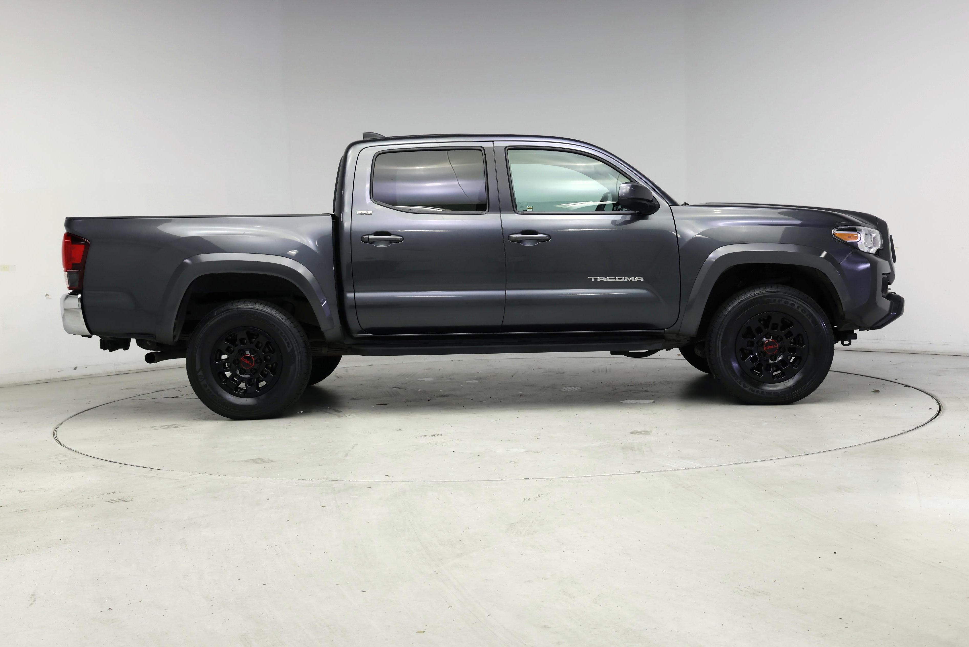 Thumbnail: 2022 Toyota Tacoma - 7