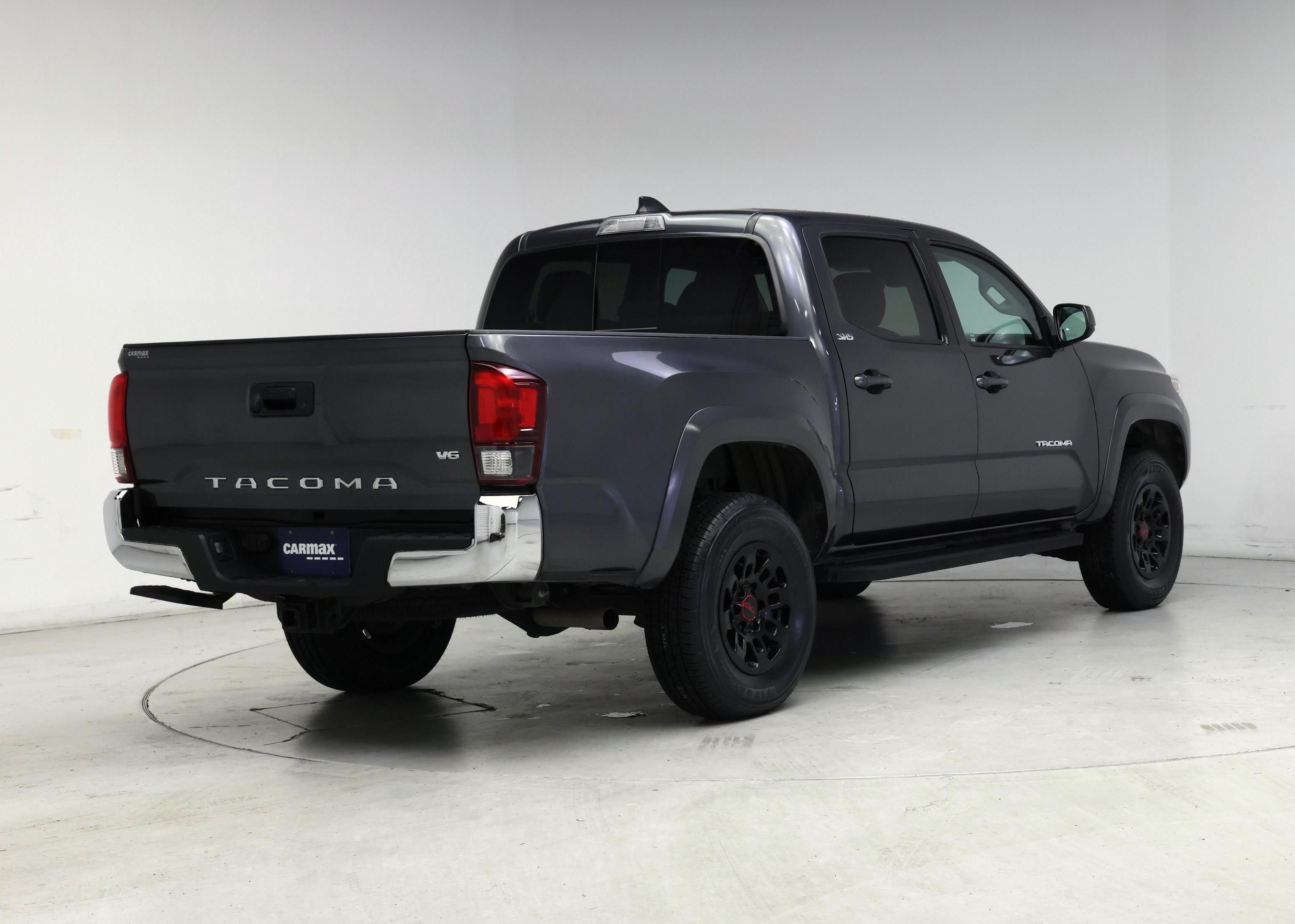 Thumbnail: 2022 Toyota Tacoma - 8