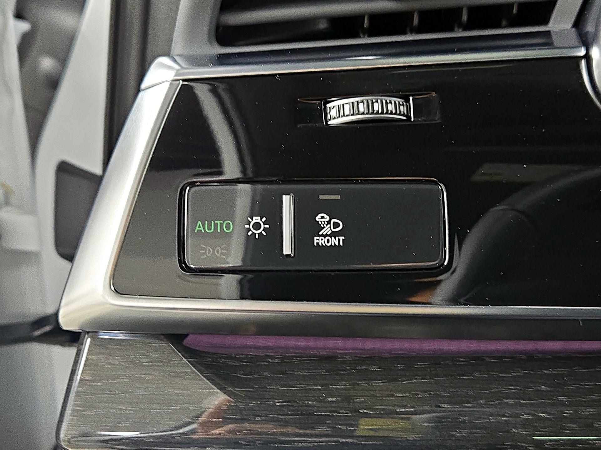 Thumbnail: 2025 Audi Q7 - 13