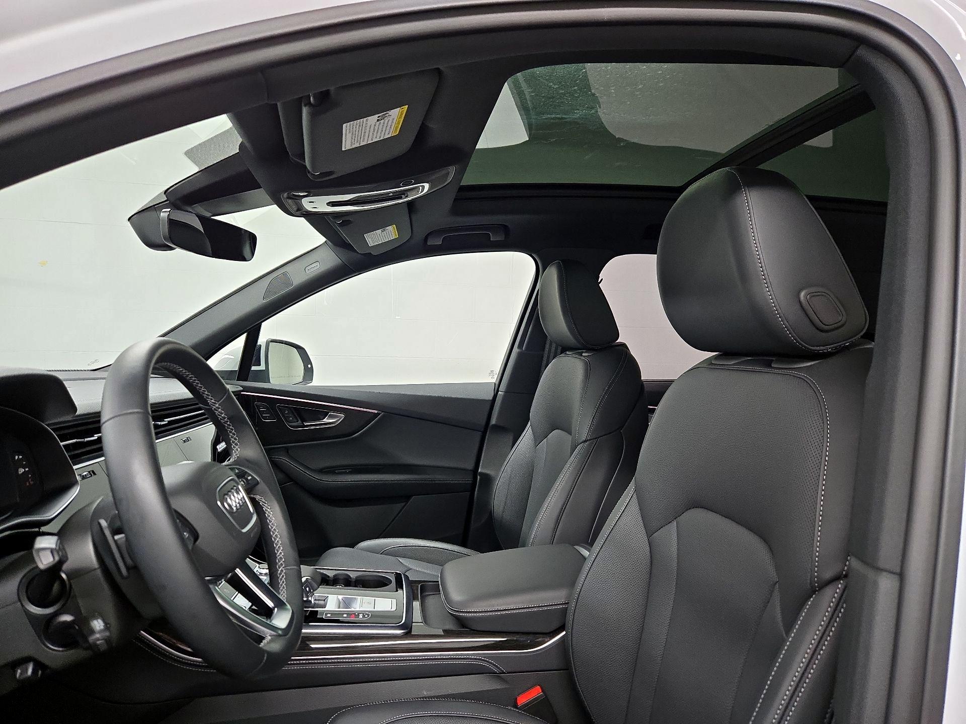 Thumbnail: 2025 Audi Q7 - 20