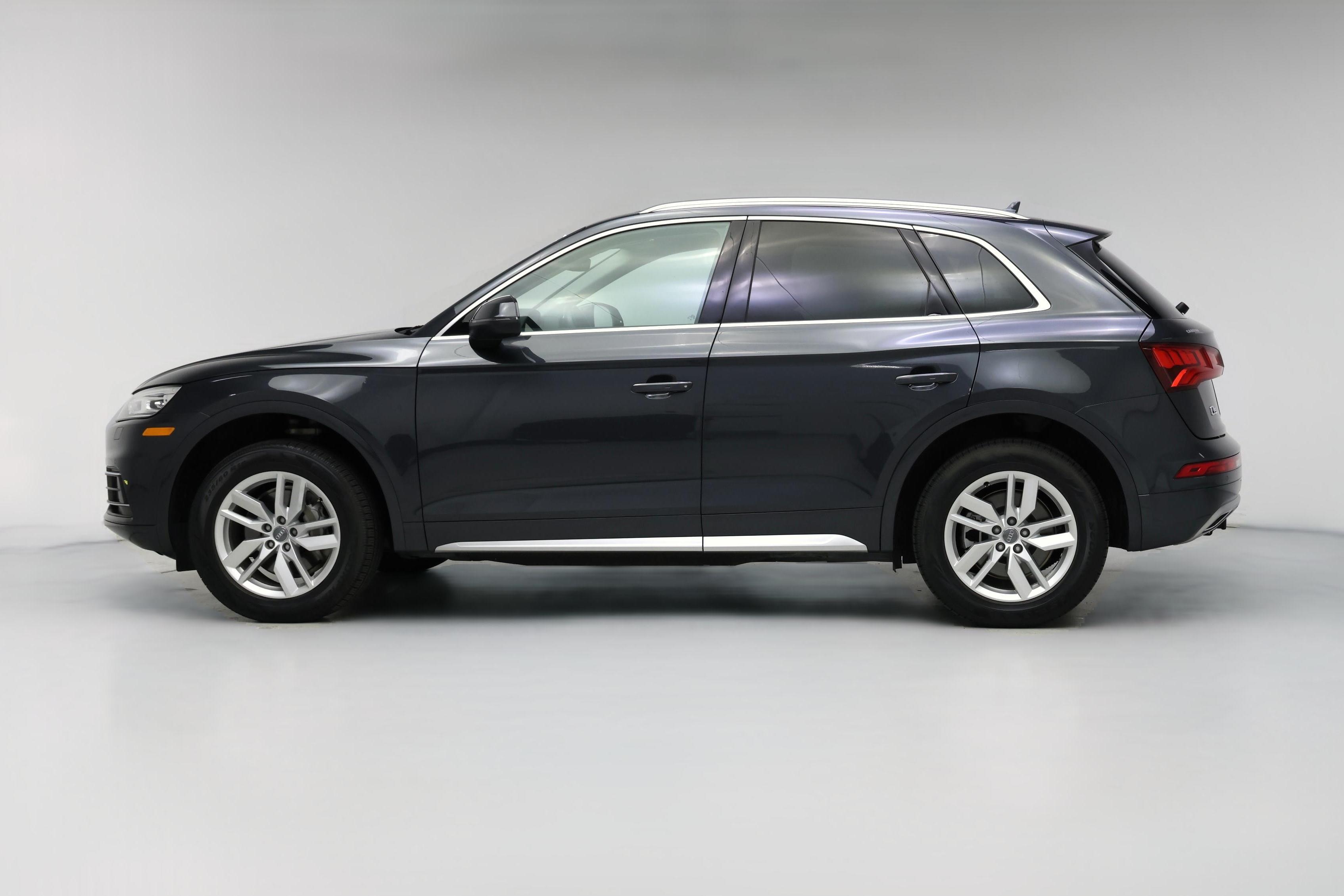 Thumbnail: 2020 Audi Q5 - 1