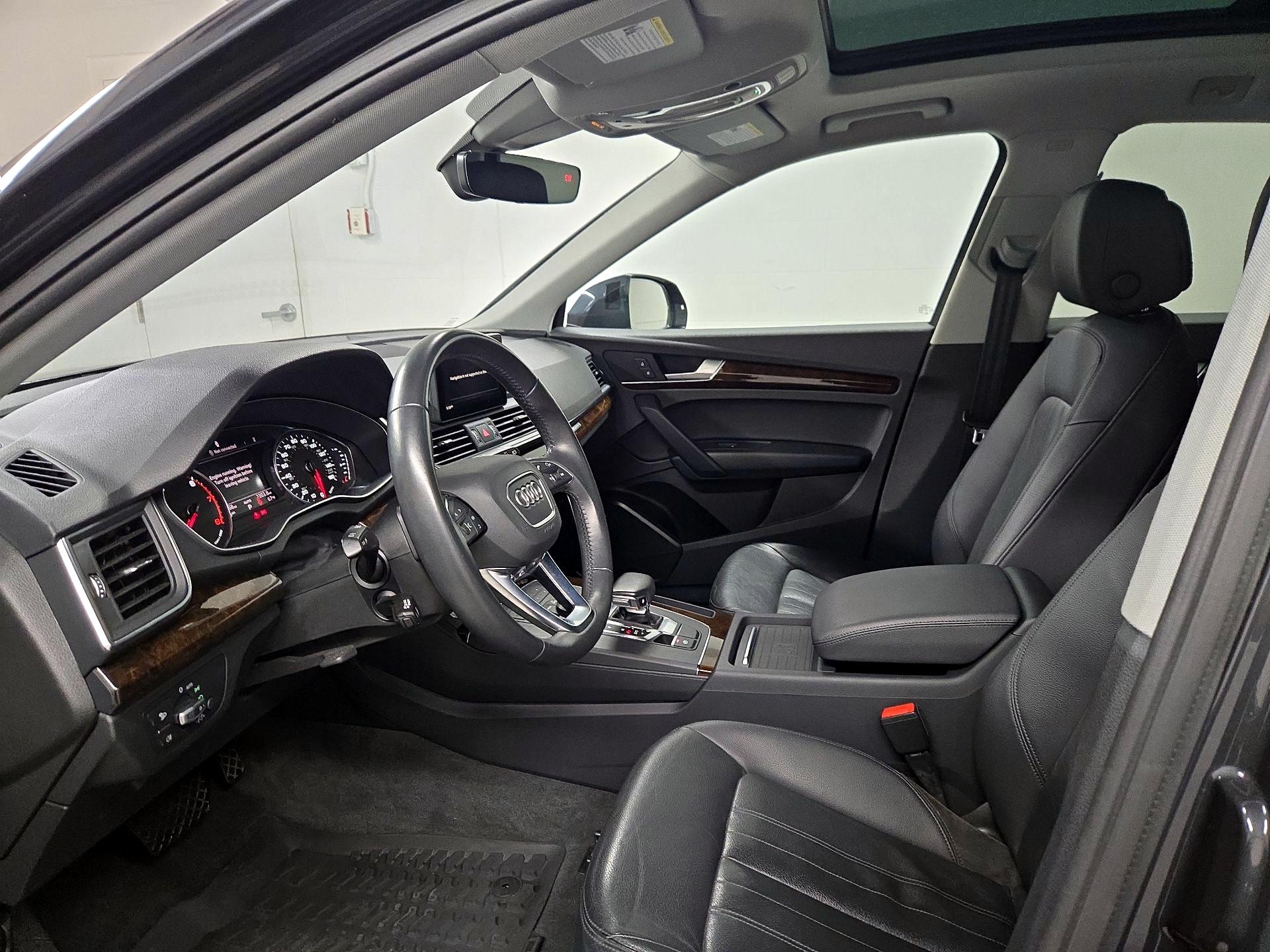 Thumbnail: 2020 Audi Q5 - 11