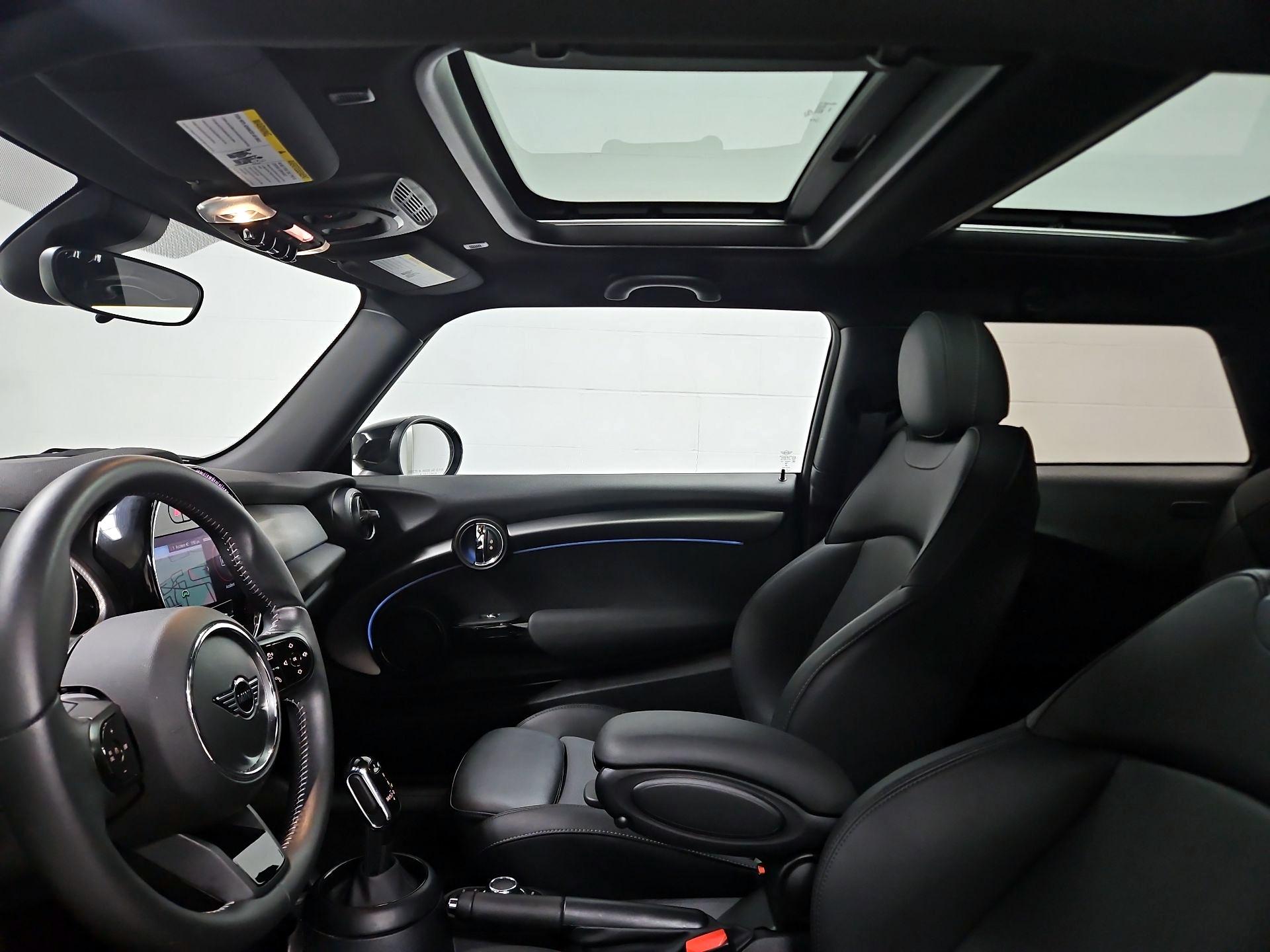 Thumbnail: 2022 MINI Cooper Hardtop - 20