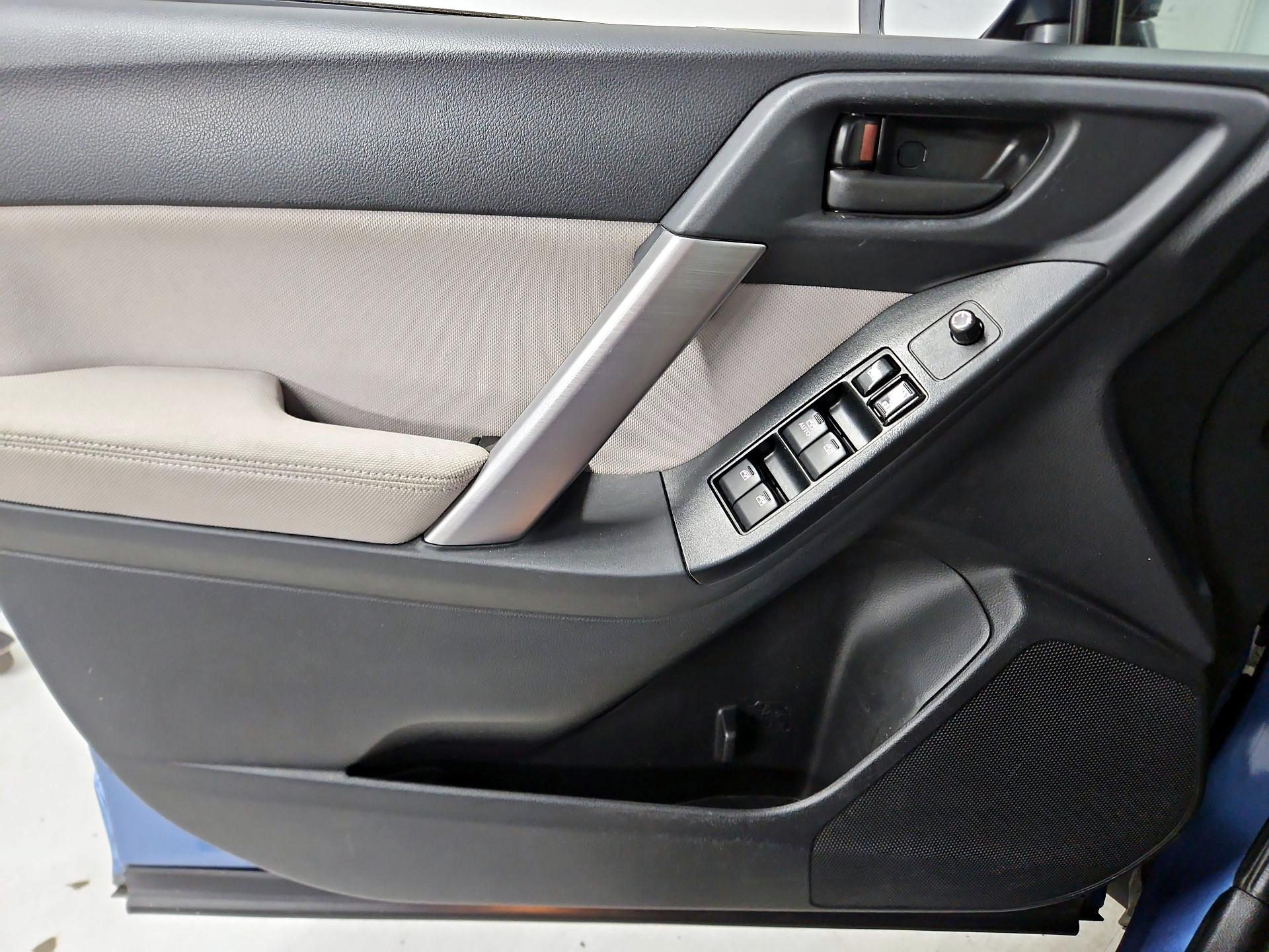 Thumbnail: 2015 Subaru Forester - 12