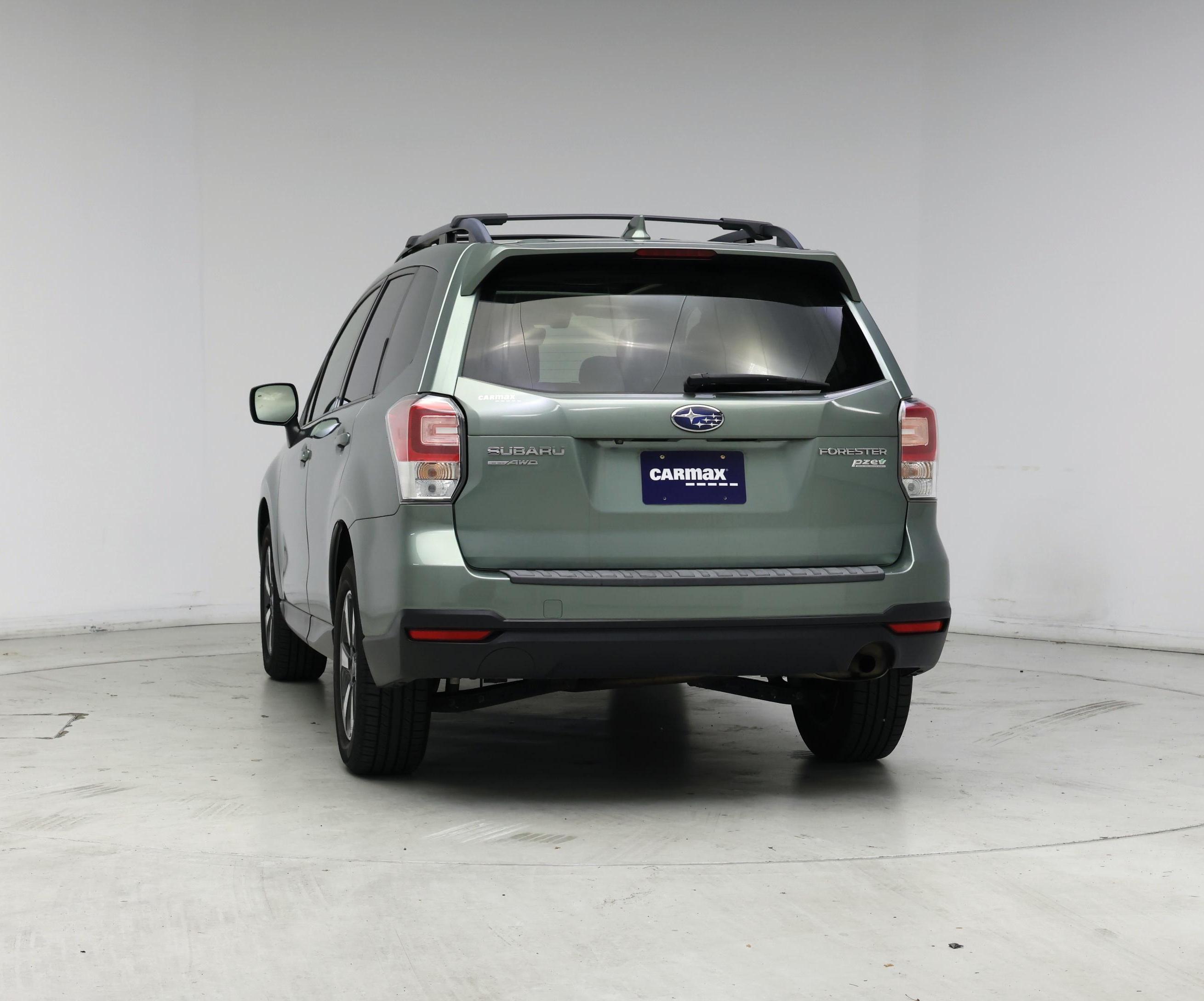 Thumbnail: 2017 Subaru Forester - 6