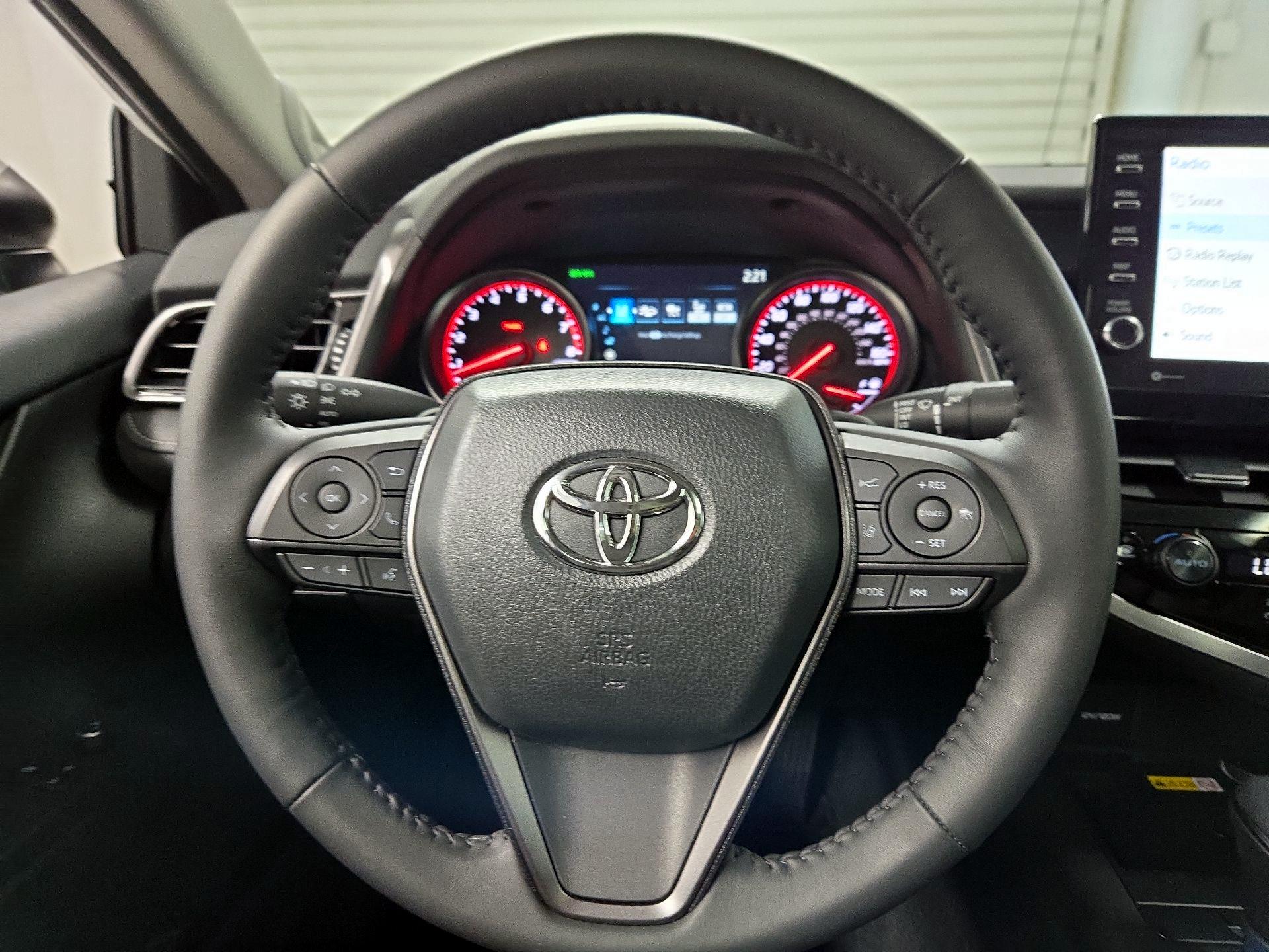 Thumbnail: 2024 Toyota Camry - 10