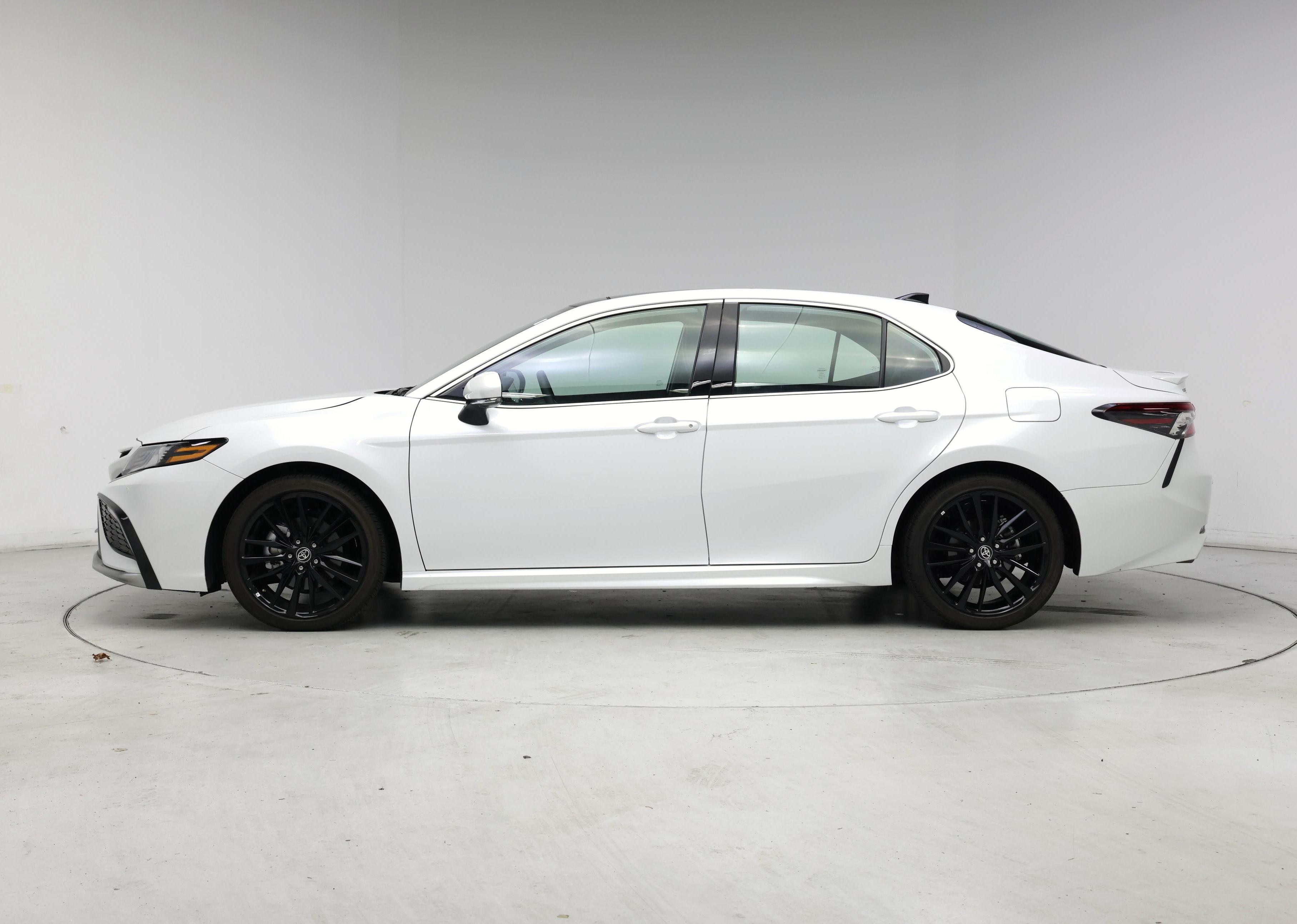 Thumbnail: 2024 Toyota Camry - 3