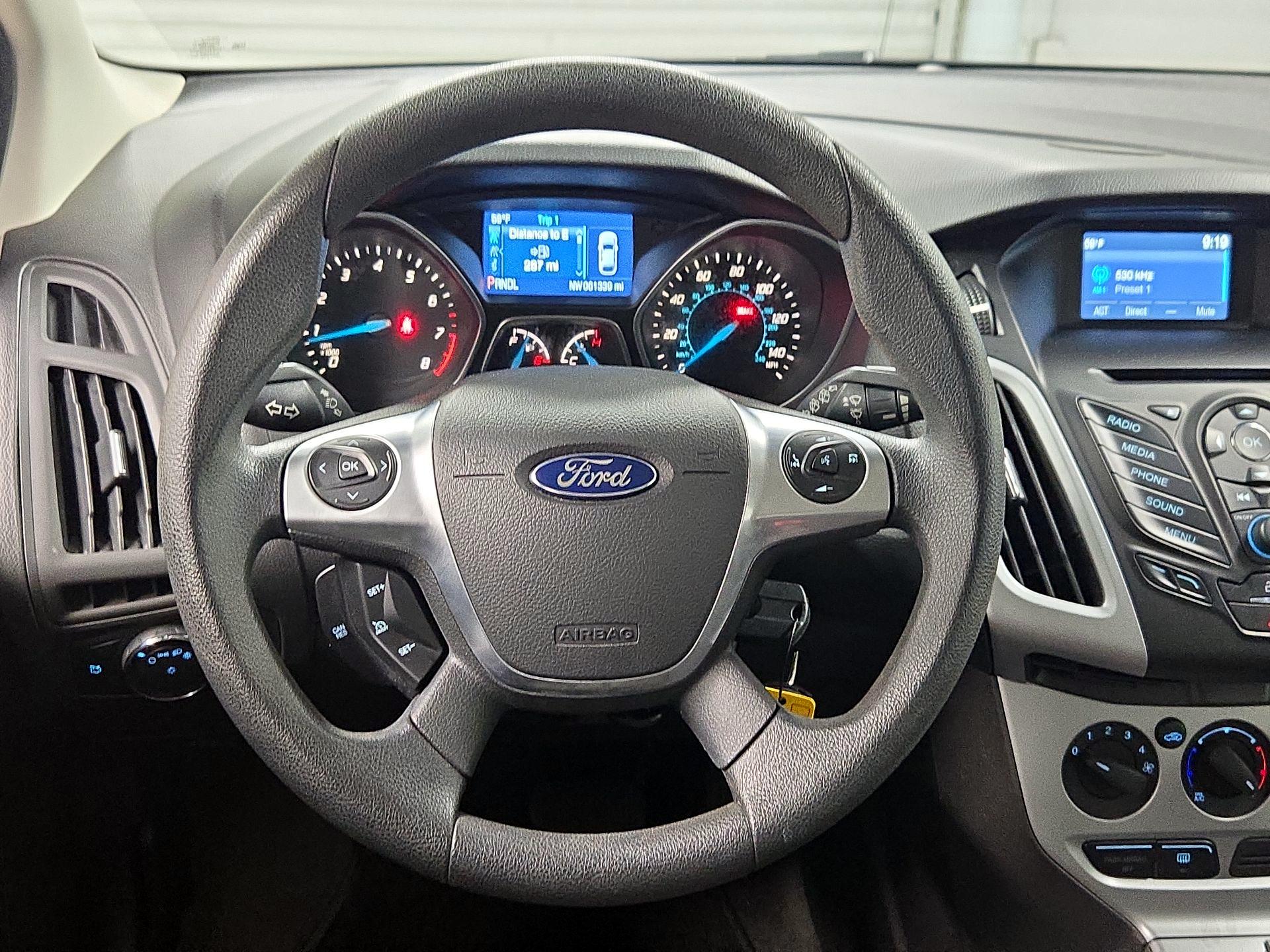 Thumbnail: 2014 Ford Focus - 10